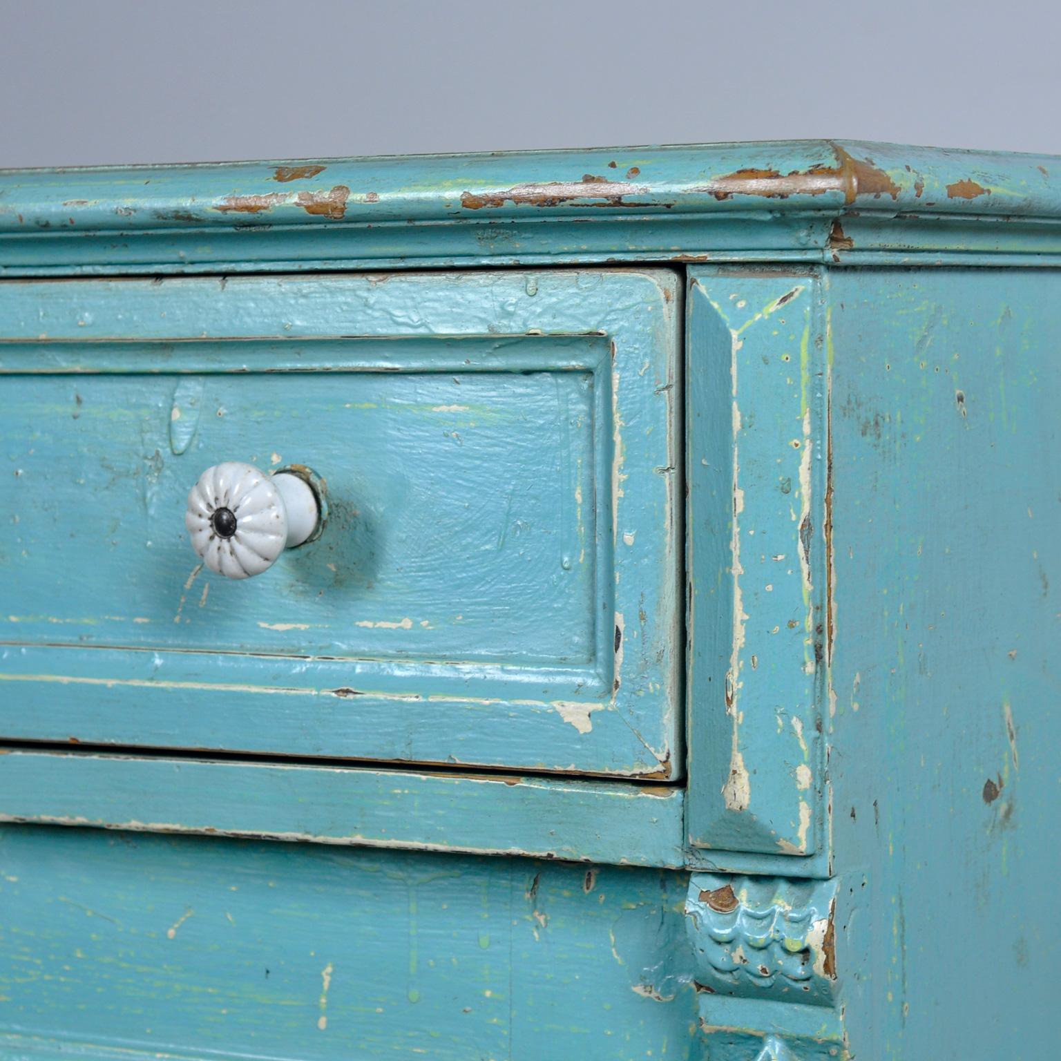 Pine dresser, 1910s For Sale 7