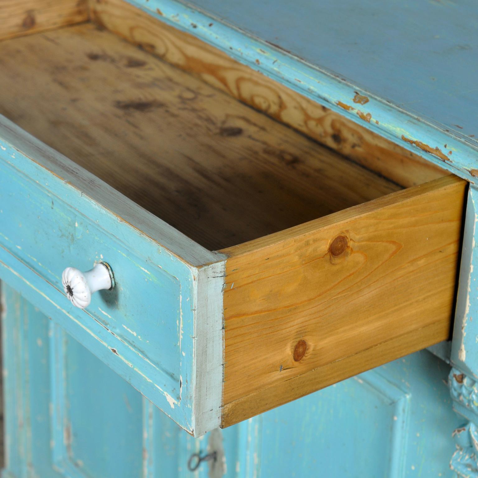 Early 20th Century Pine dresser, 1910s For Sale
