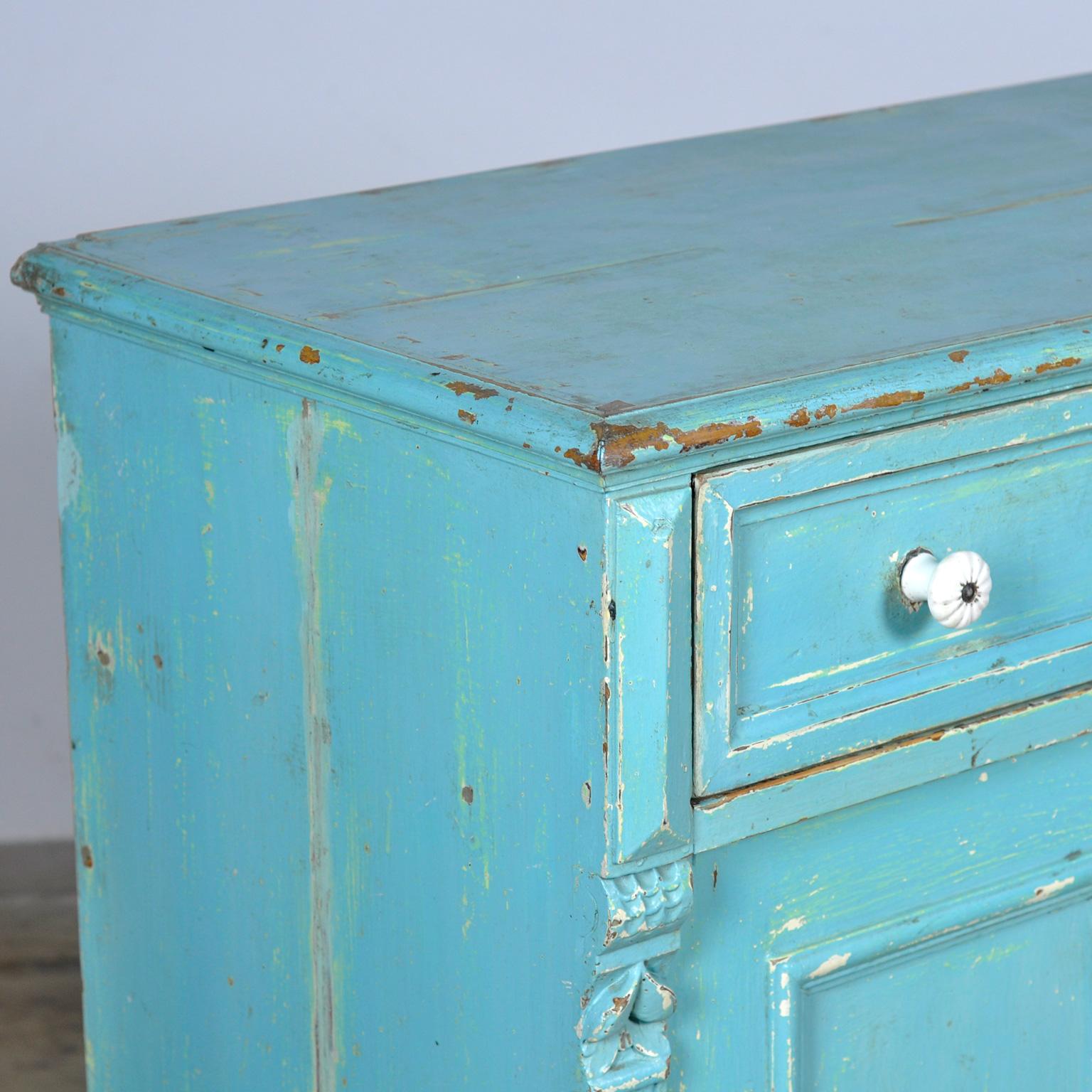 Pine dresser, 1910s For Sale 2