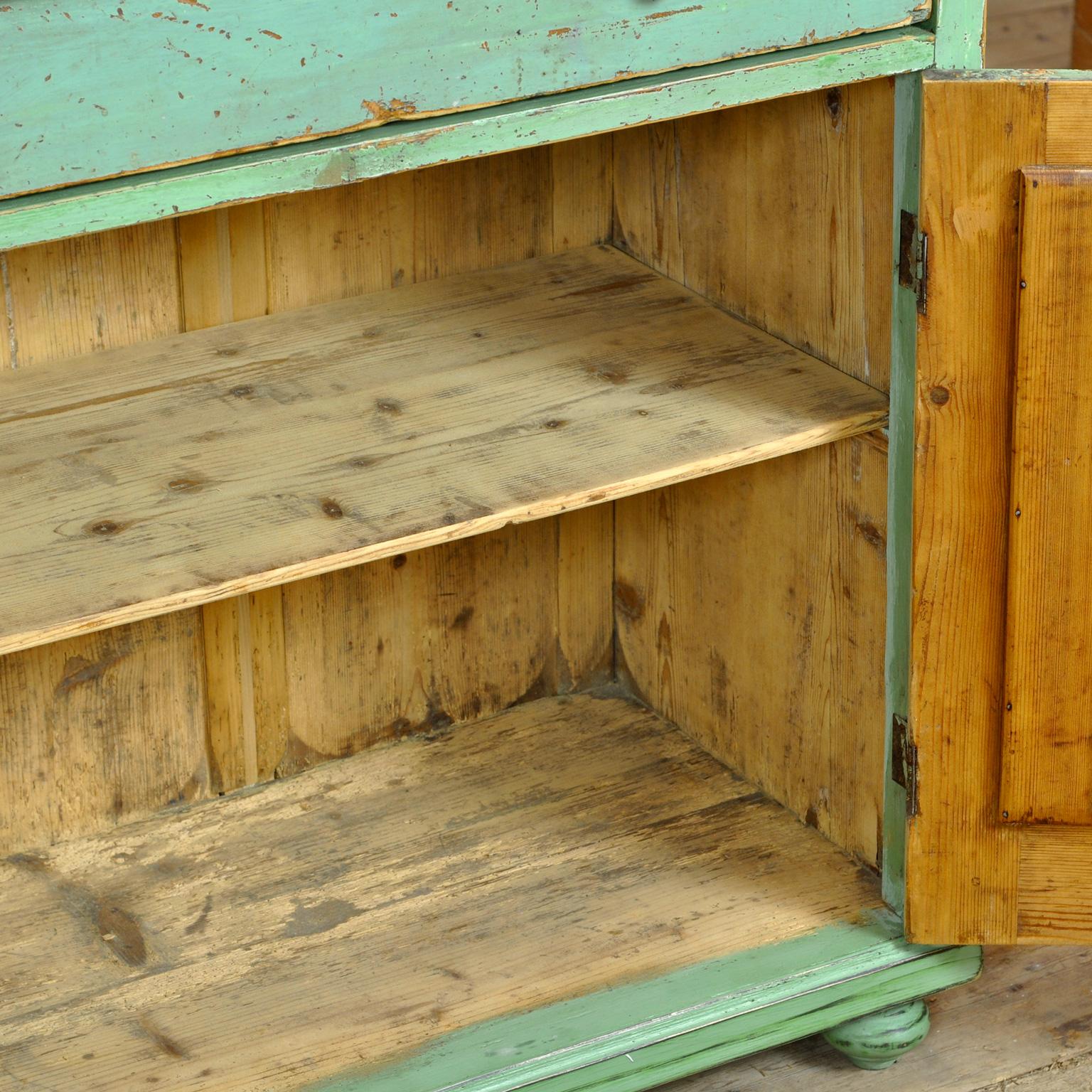 Pine Dresser, Circa 1900 In Good Condition For Sale In Amsterdam, Noord Holland