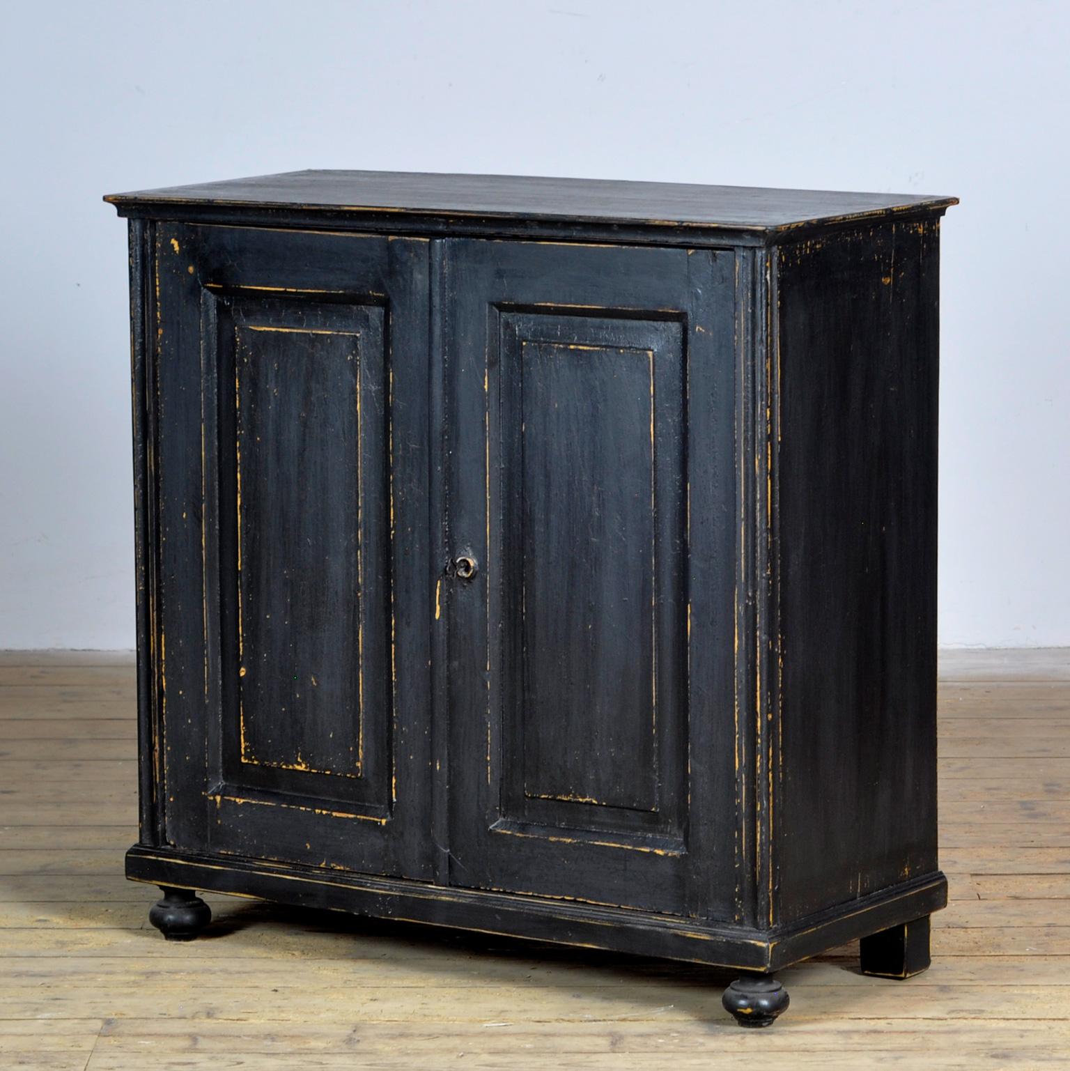 Hungarian Pine dresser with 4 drawers, 1910