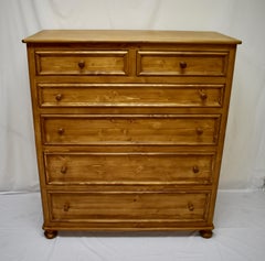 Pine English-Style Gentleman's Chest of Drawers