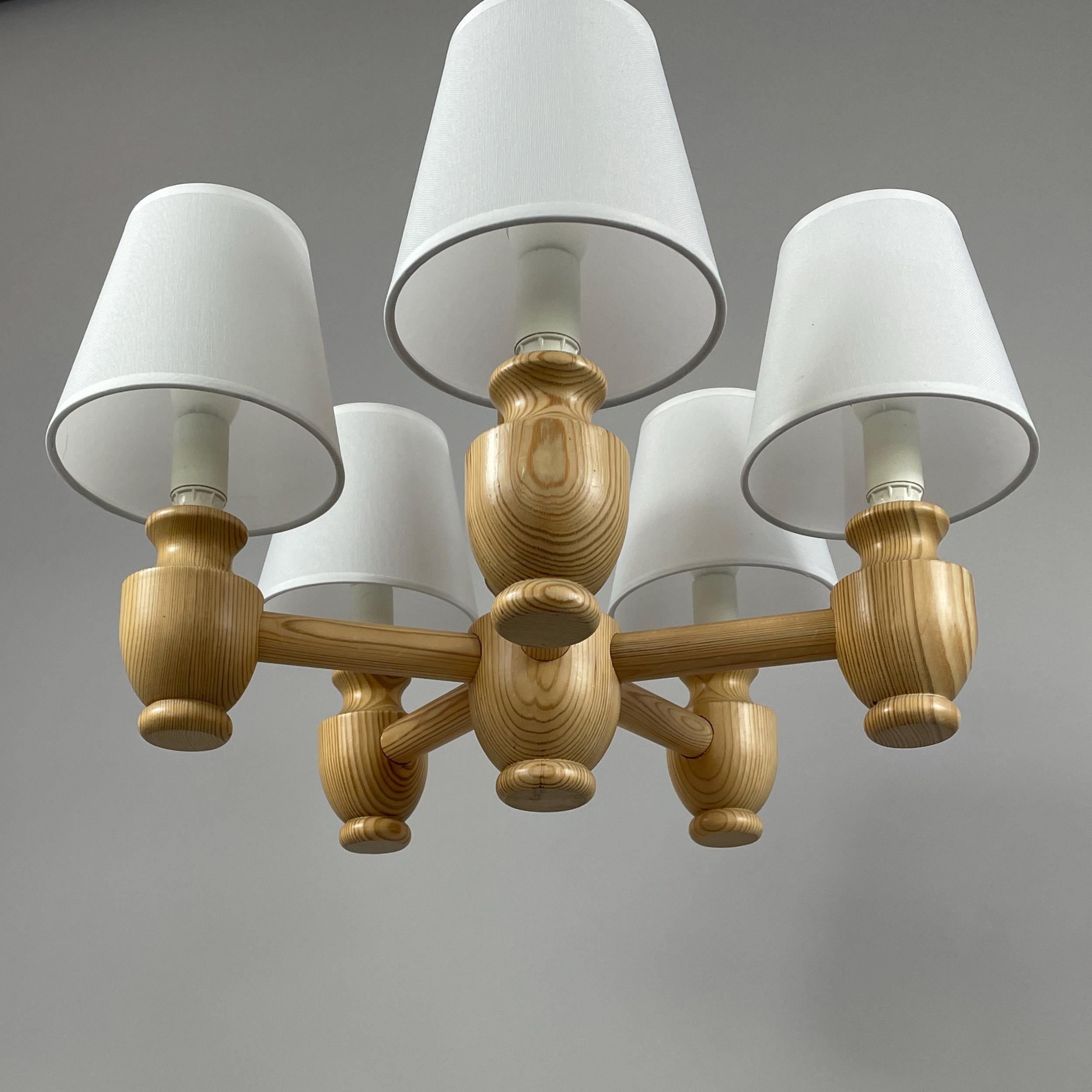 Lampadario a 5 luci in pino e tessuto, Svezia, anni '70 in vendita 10