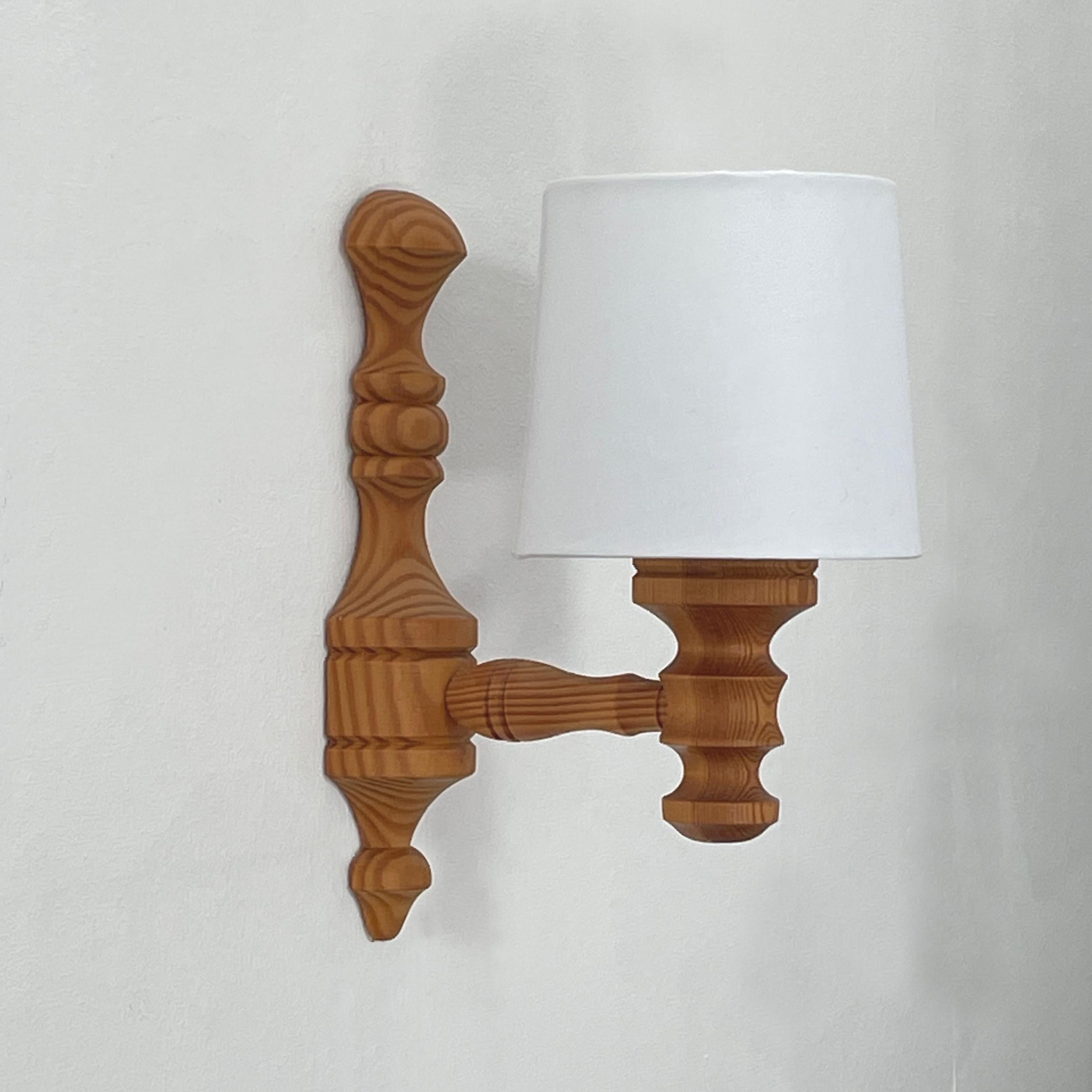 Lights en pin et tissu, Suède 1960-1970 en vente 4