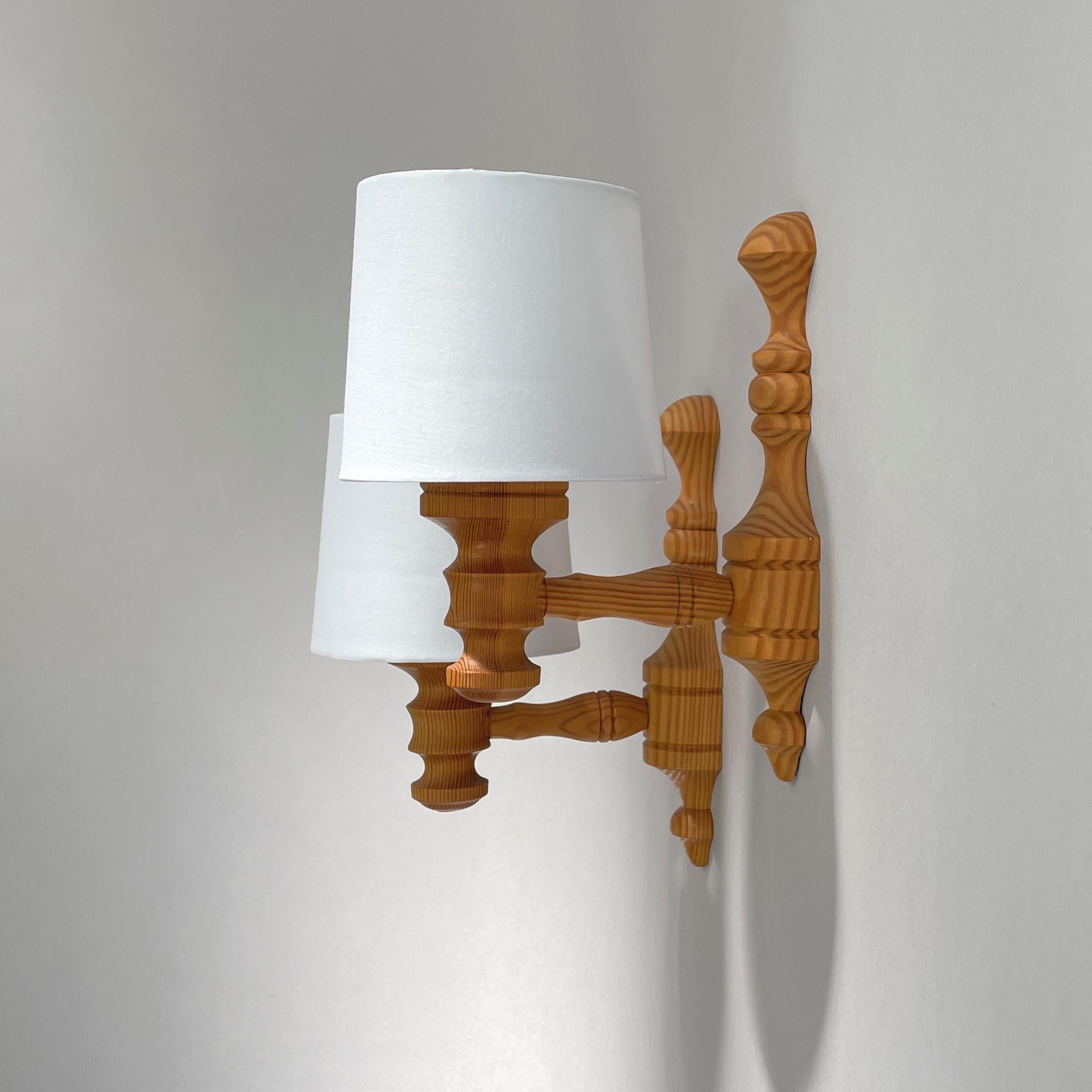 Mid-Century Modern Lights en pin et tissu, Suède 1960-1970 en vente