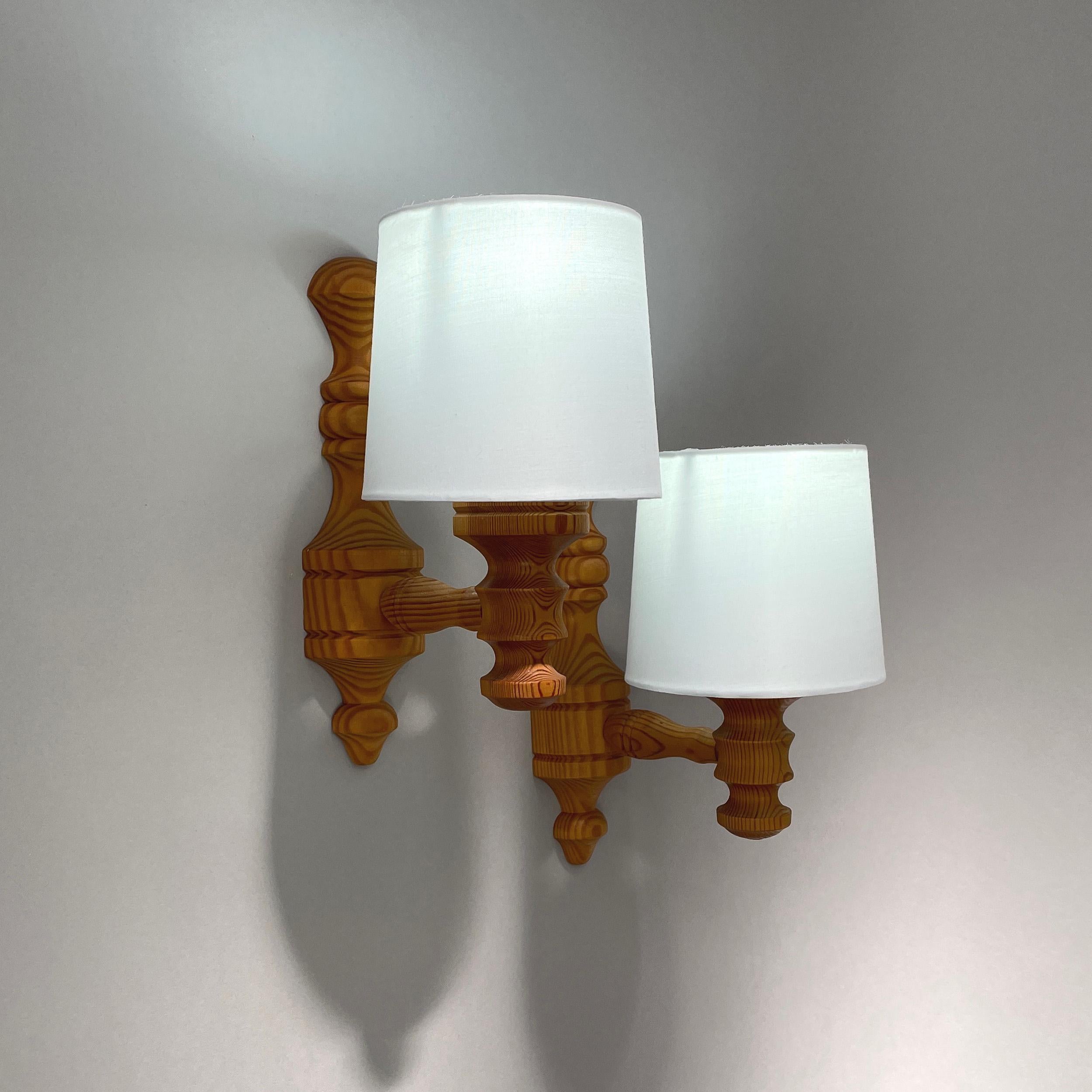 Suédois Lights en pin et tissu, Suède 1960-1970 en vente