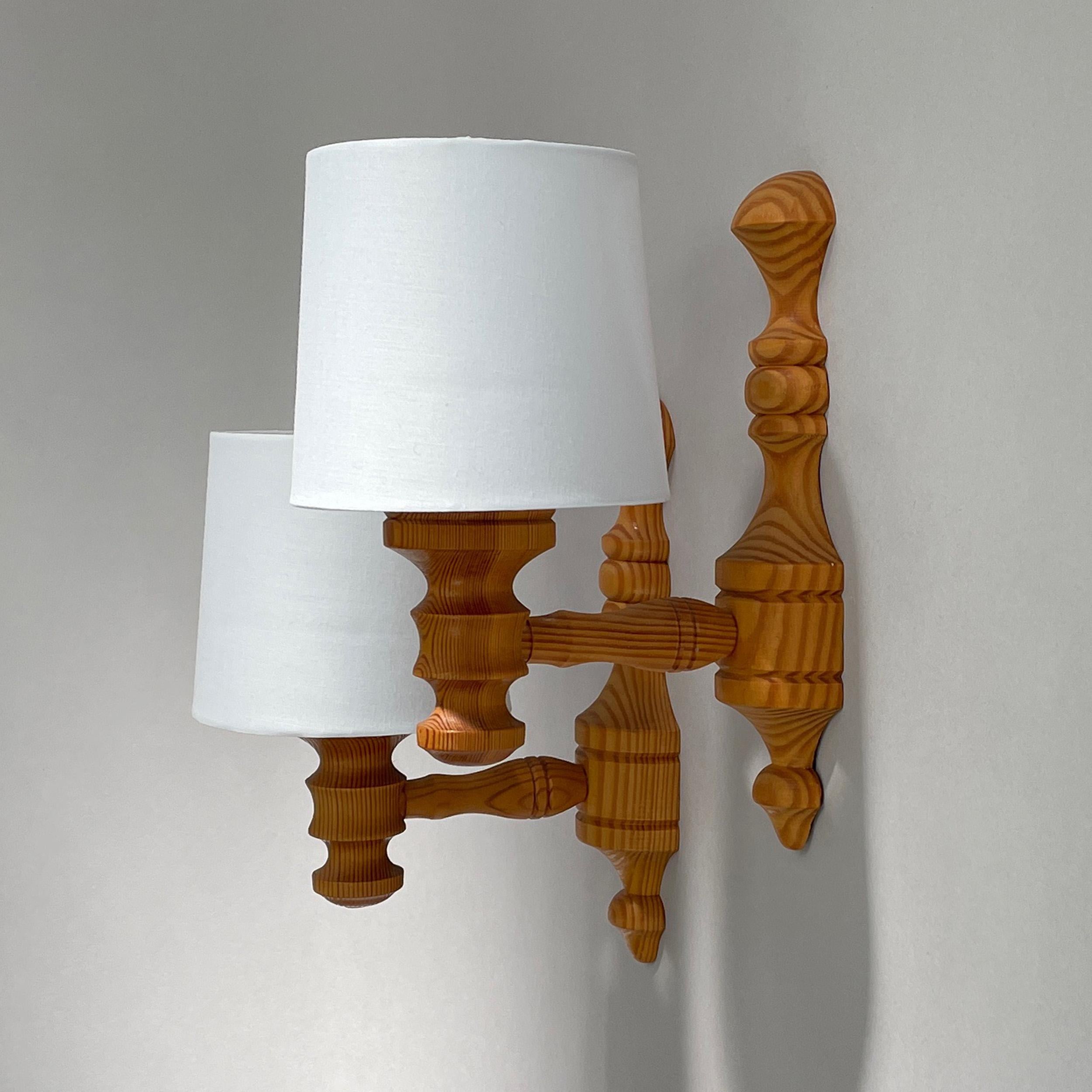 Lights en pin et tissu, Suède 1960-1970 en vente 2