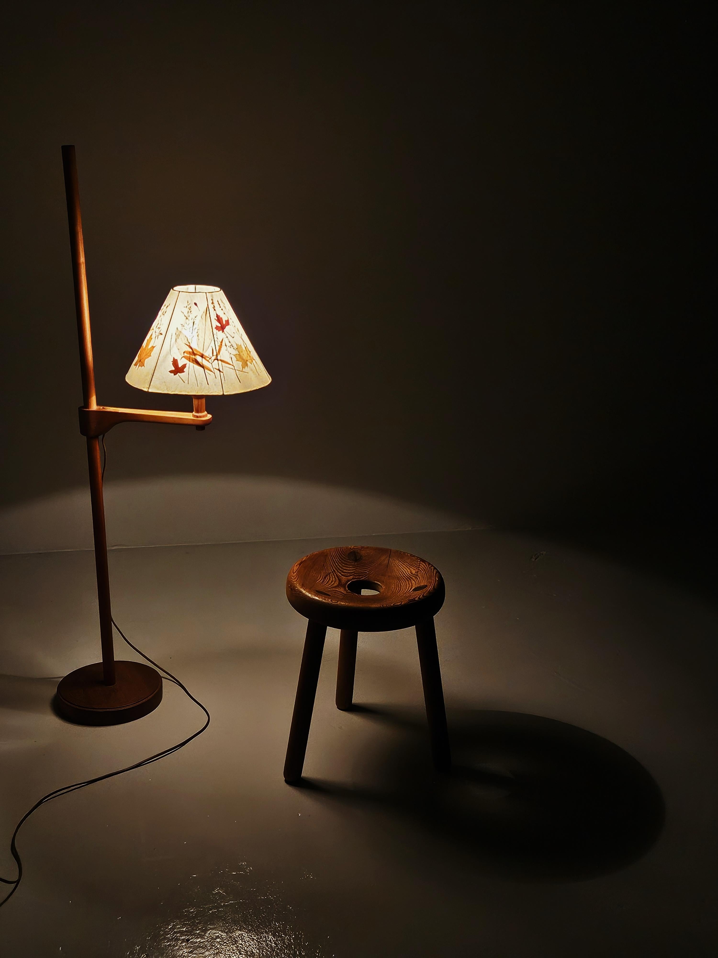 Scandinavian Modern Pine floor lamp 'Staken' by Carl Malmsten, Sweden, 1940s