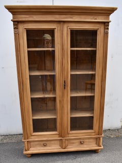 Kiefernholz verglastes Bücherregal oder Display