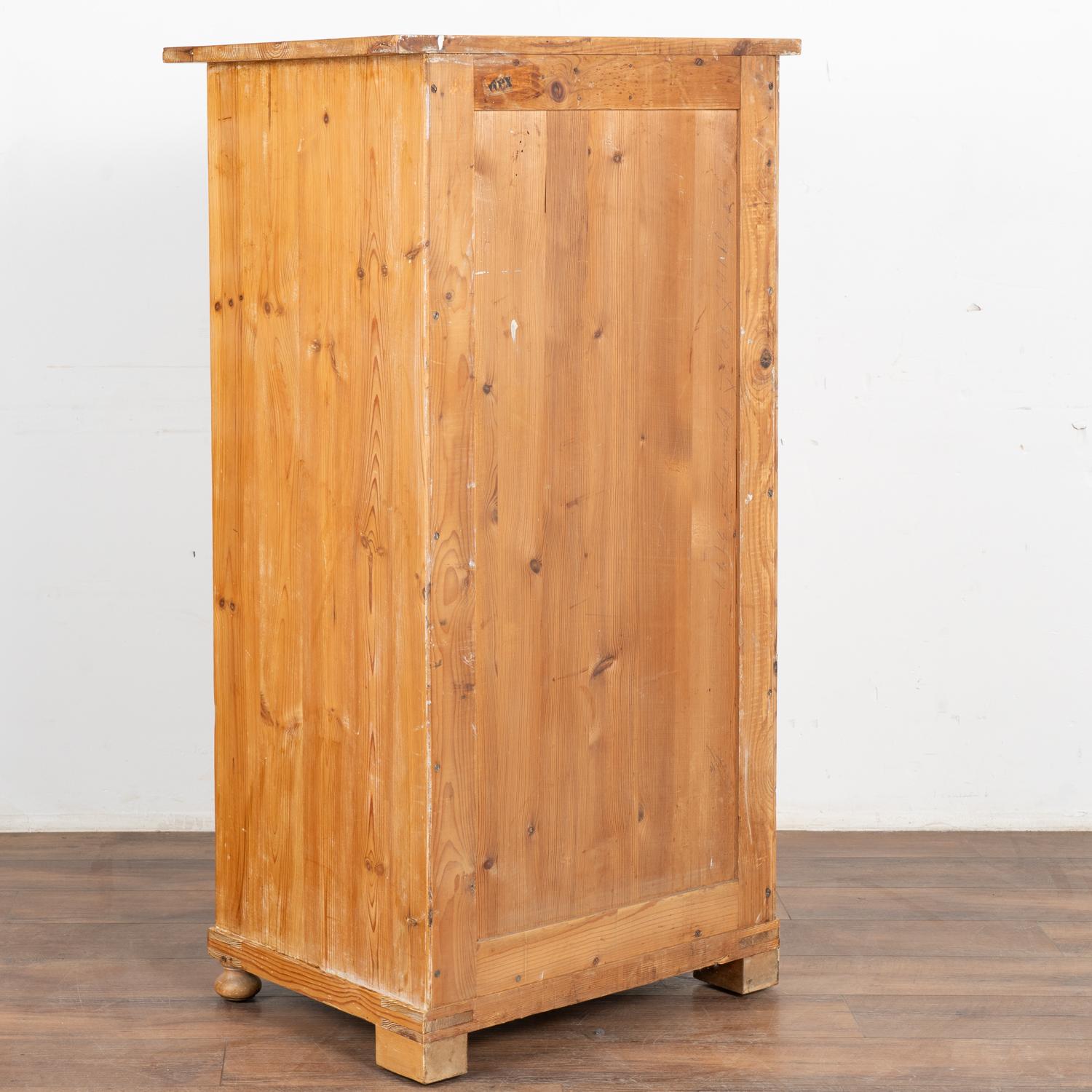 Pine Highboy Chest of Seven Drawers, Sweden circa 1900's For Sale 3