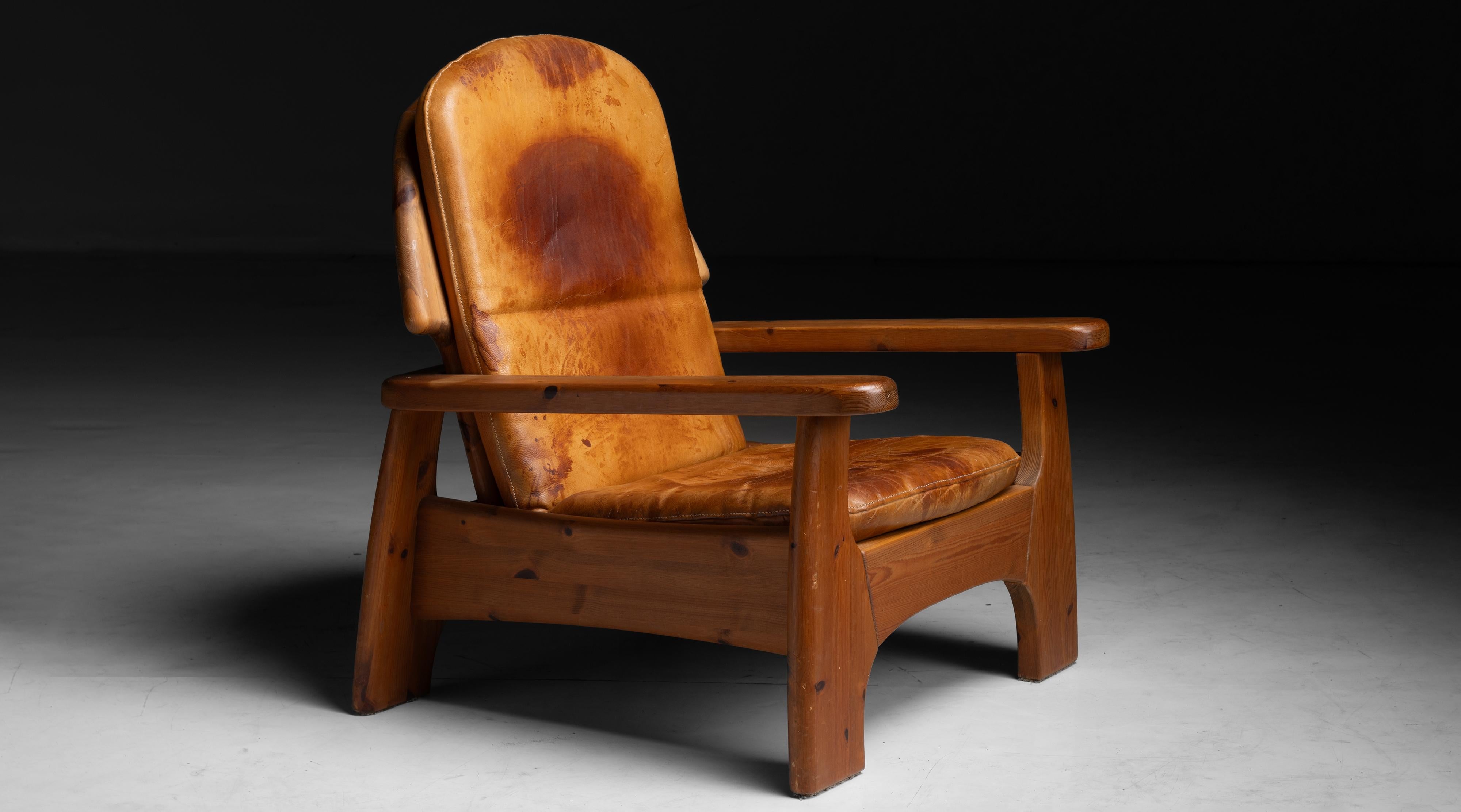 Pine & Leather Armchair, England circa 1980 For Sale 1