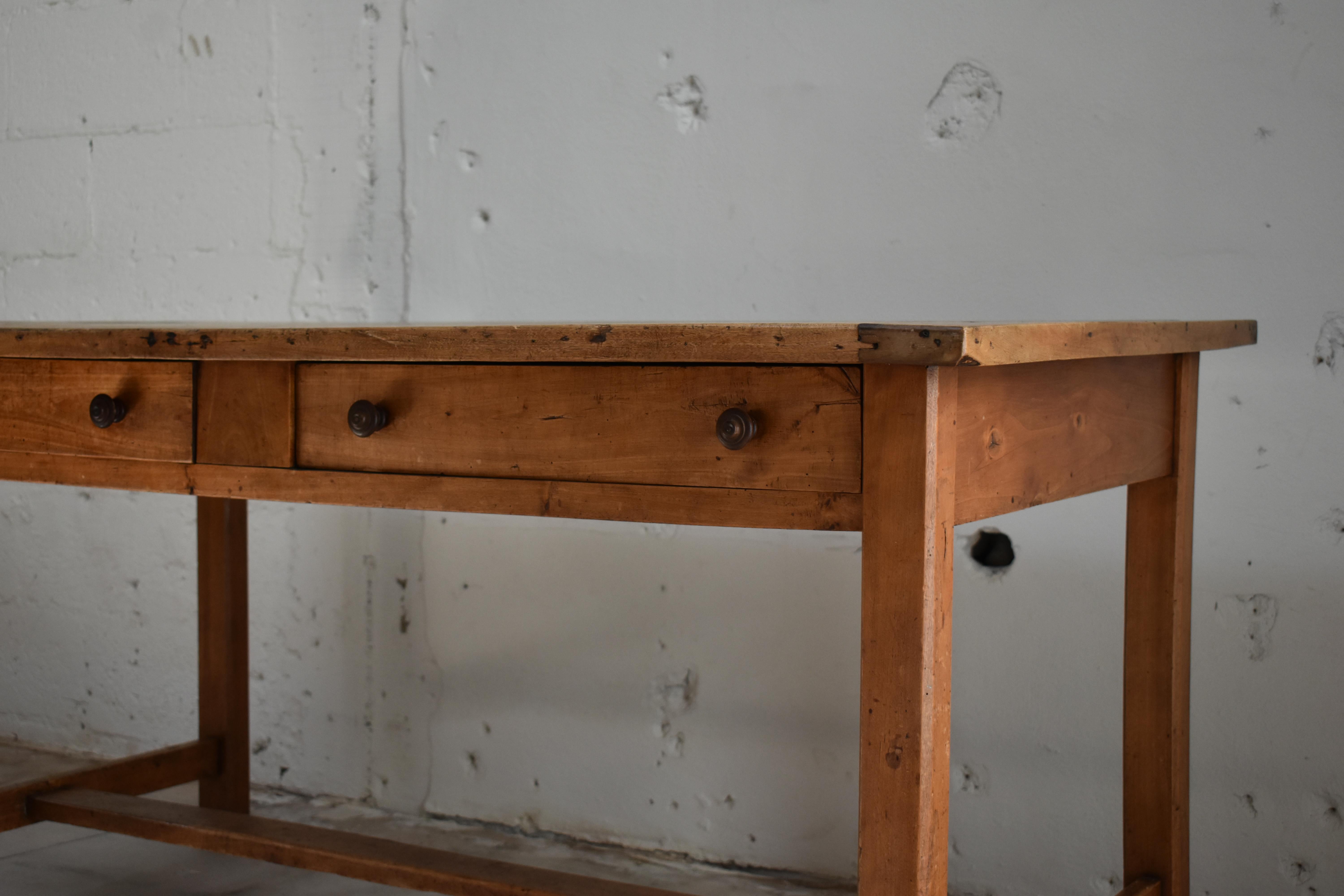 Belge Pine Library Table en vente