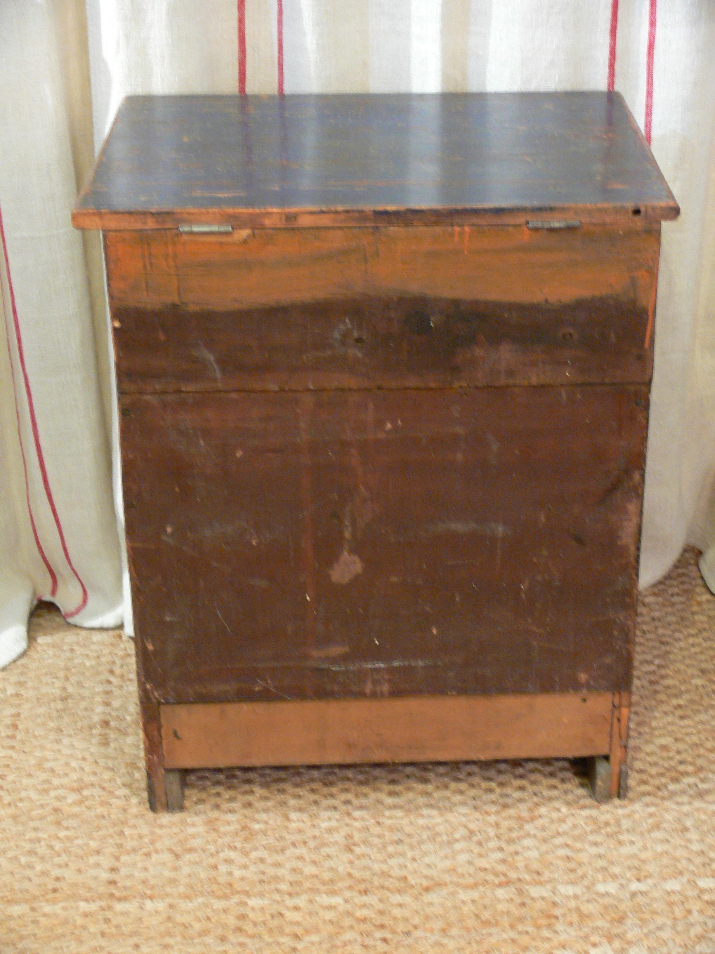 Pine Lift Top Commode in Original Blue Paint For Sale 1