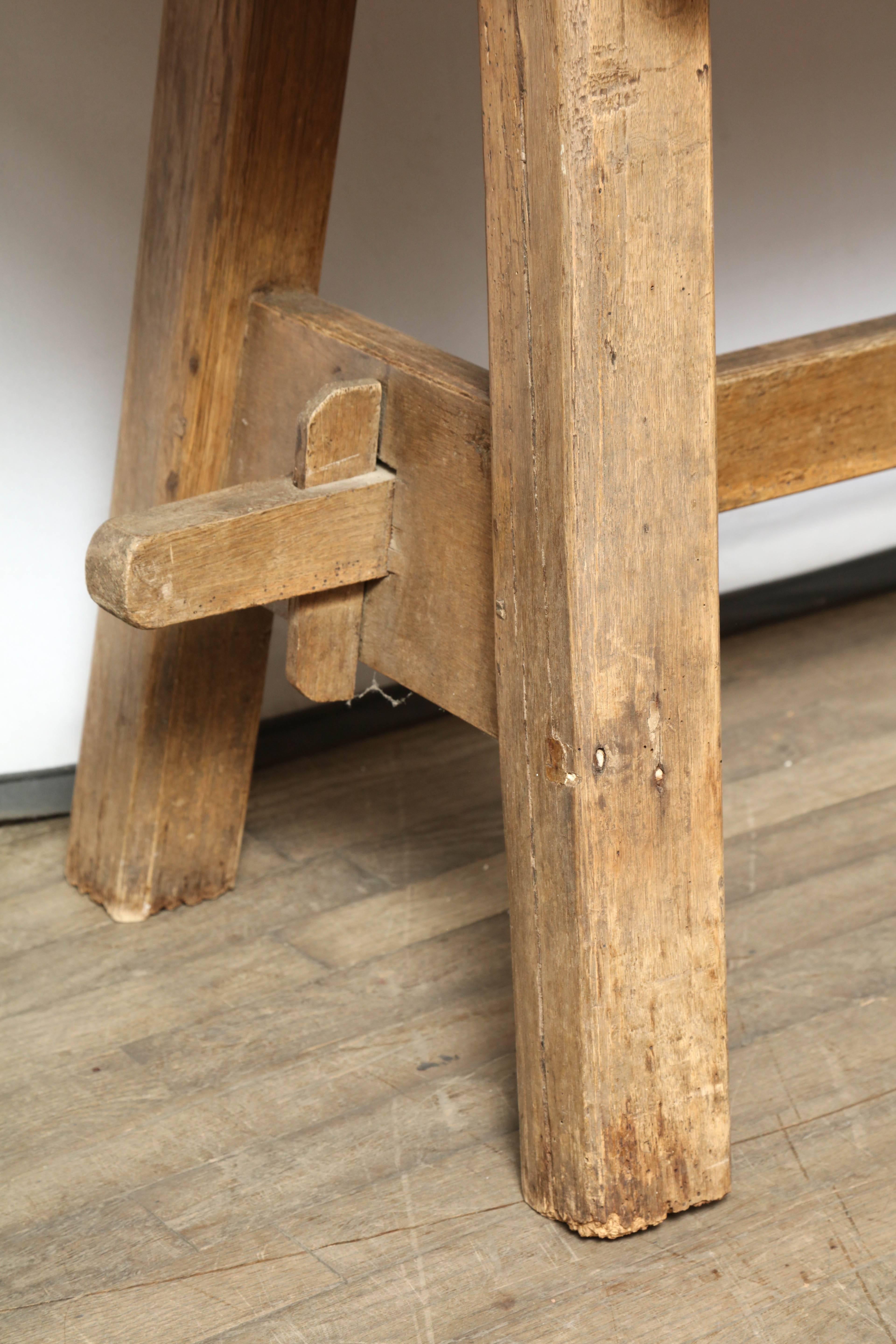 Anglais Table longue en pin en vente