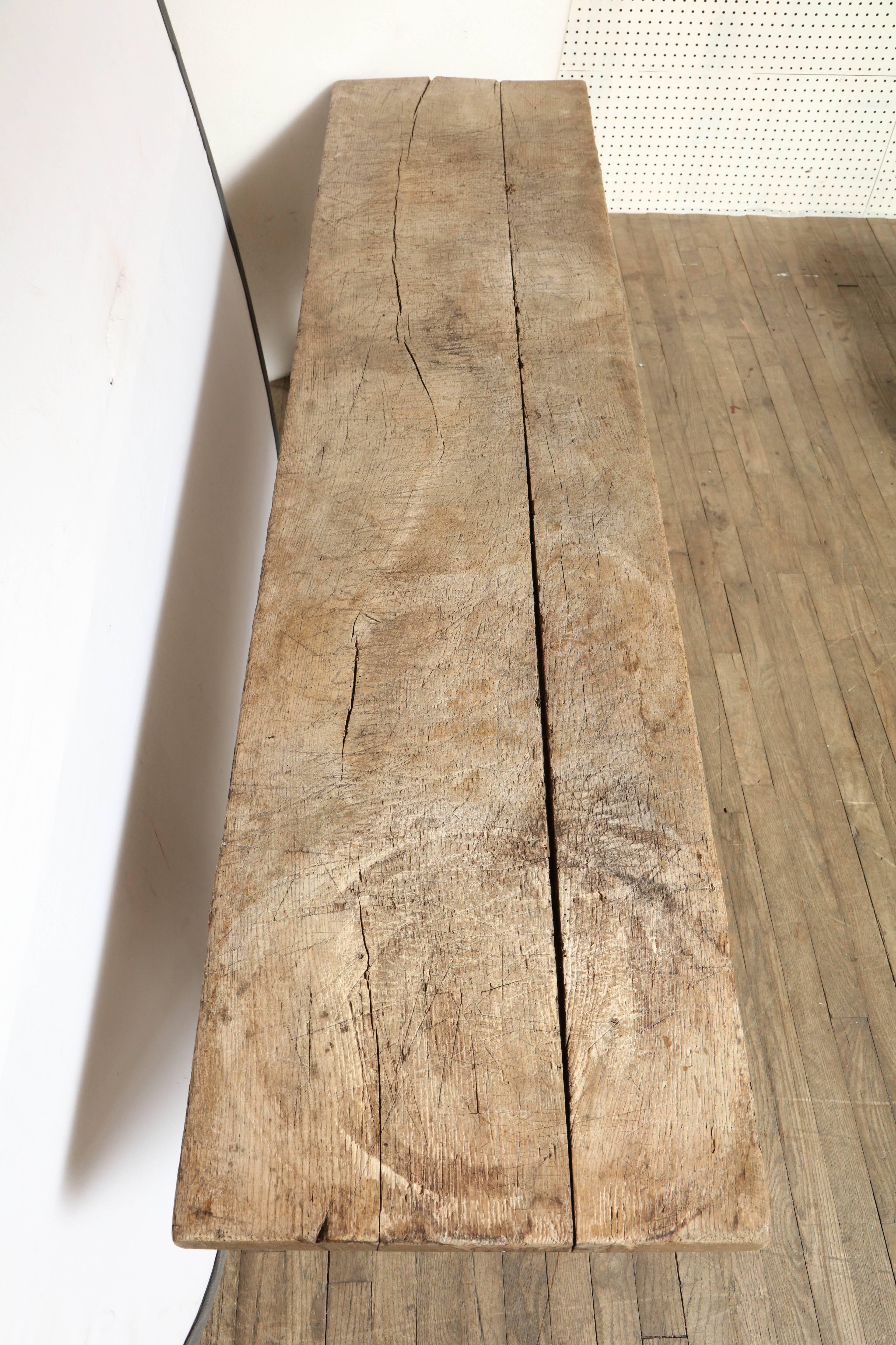 Bois Table longue en pin en vente