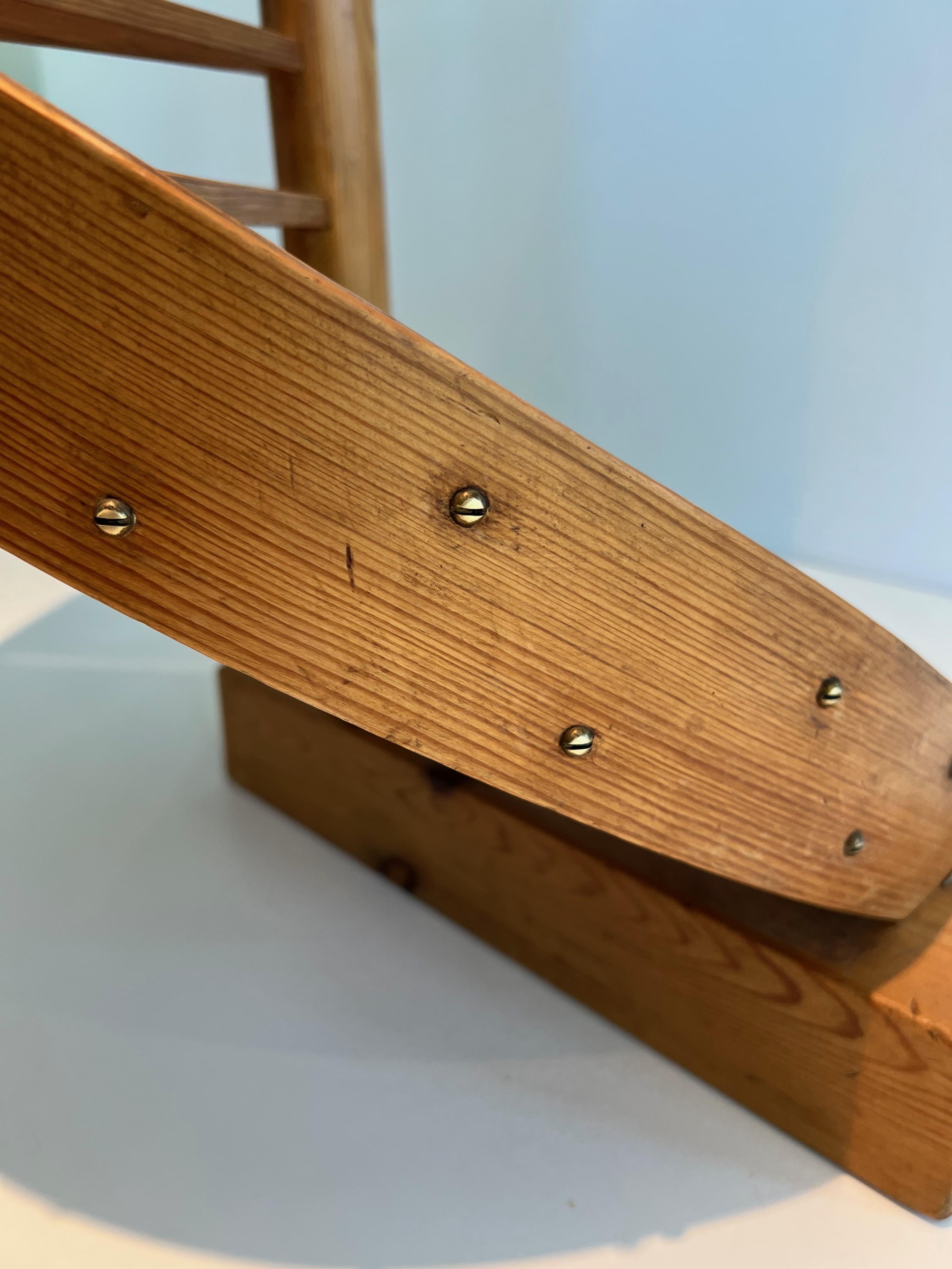 Pine Master Staircase  For Sale 9