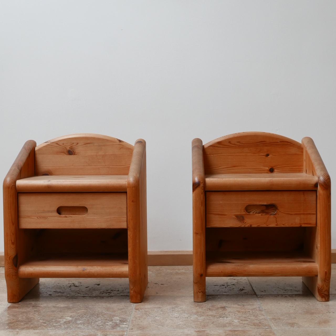 A pair of midcentury bedside tables,

circa 1960s, Denmark.

In the manner of Rainer Daumiller.

A single drawer to each, with table top and alcove.

Generally good condition, some small stains and wear consistent with age.


Dimensions: 45 W x 35 D