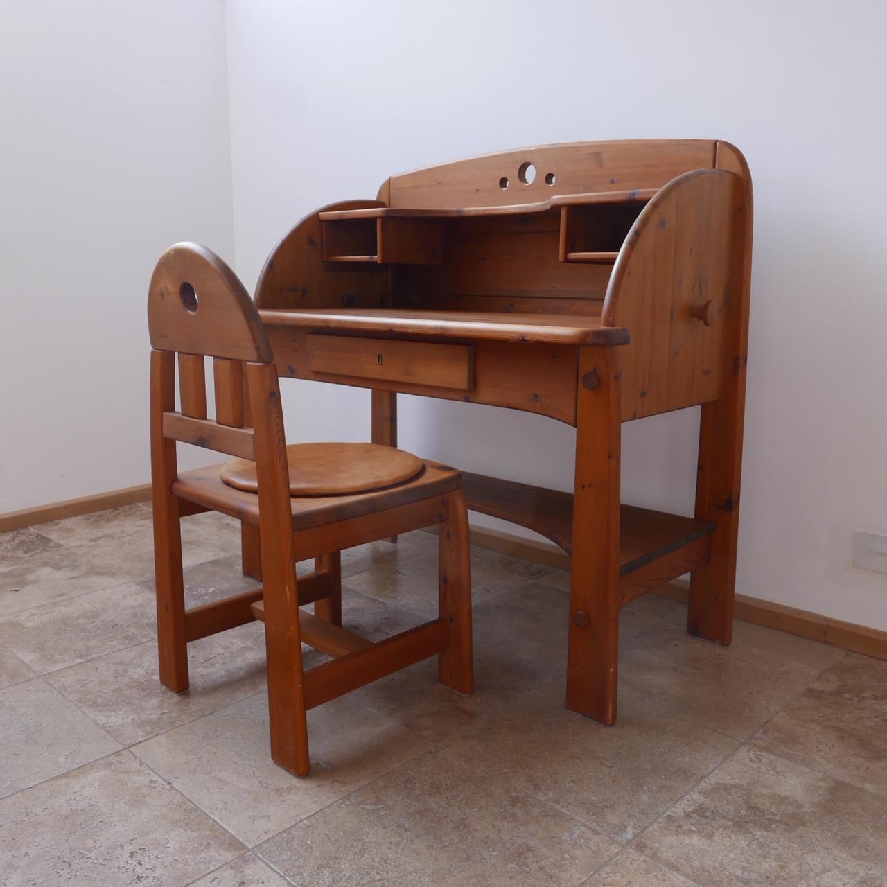 Pine Midcentury Desk and Chair In Good Condition In London, GB