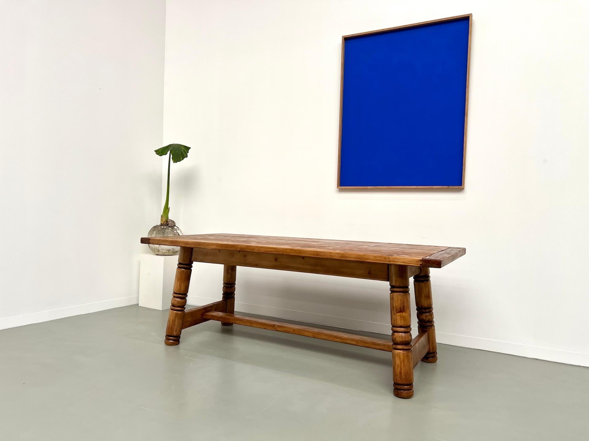 Pine modernist dining table, DLG Georges Robert For Sale 10