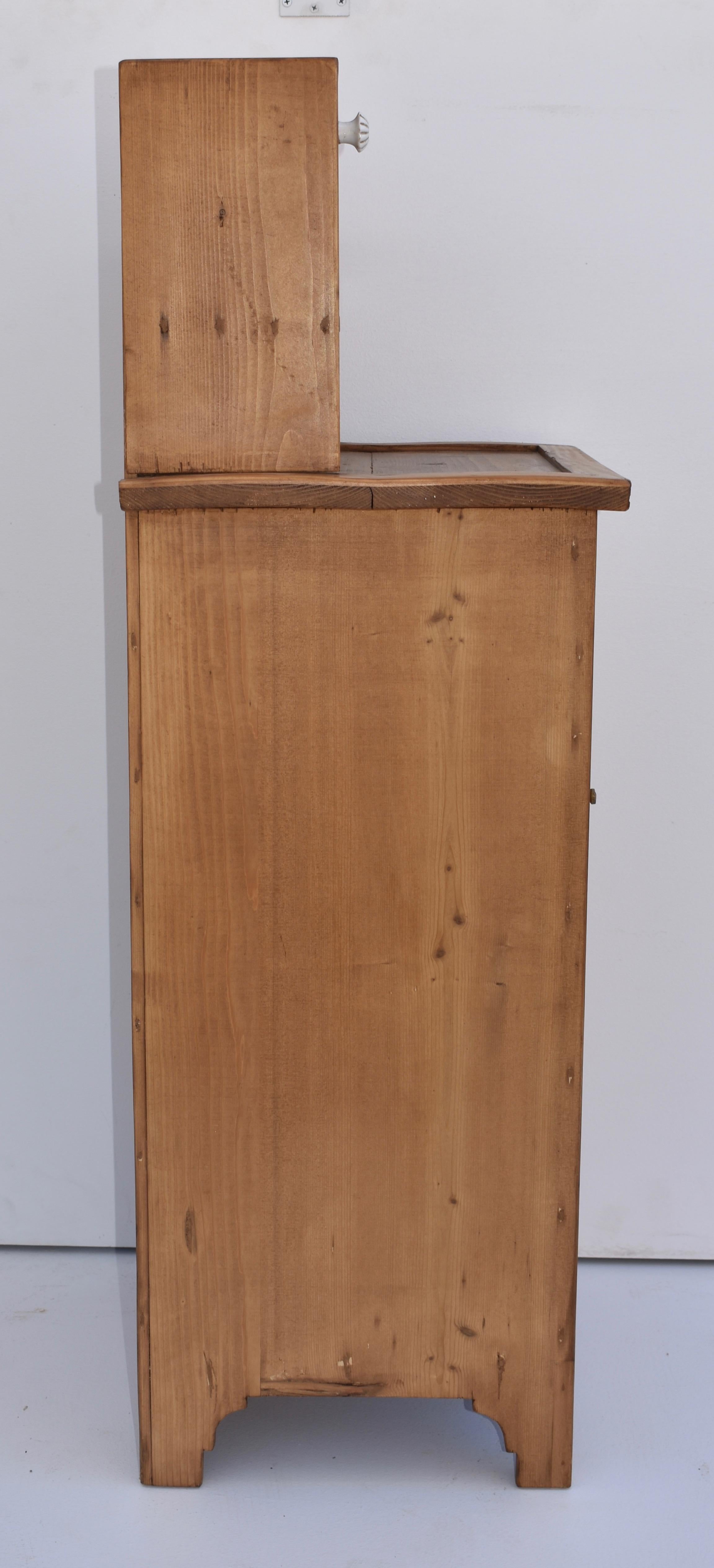 Pine Nightstand with Glazed Cupboard 1