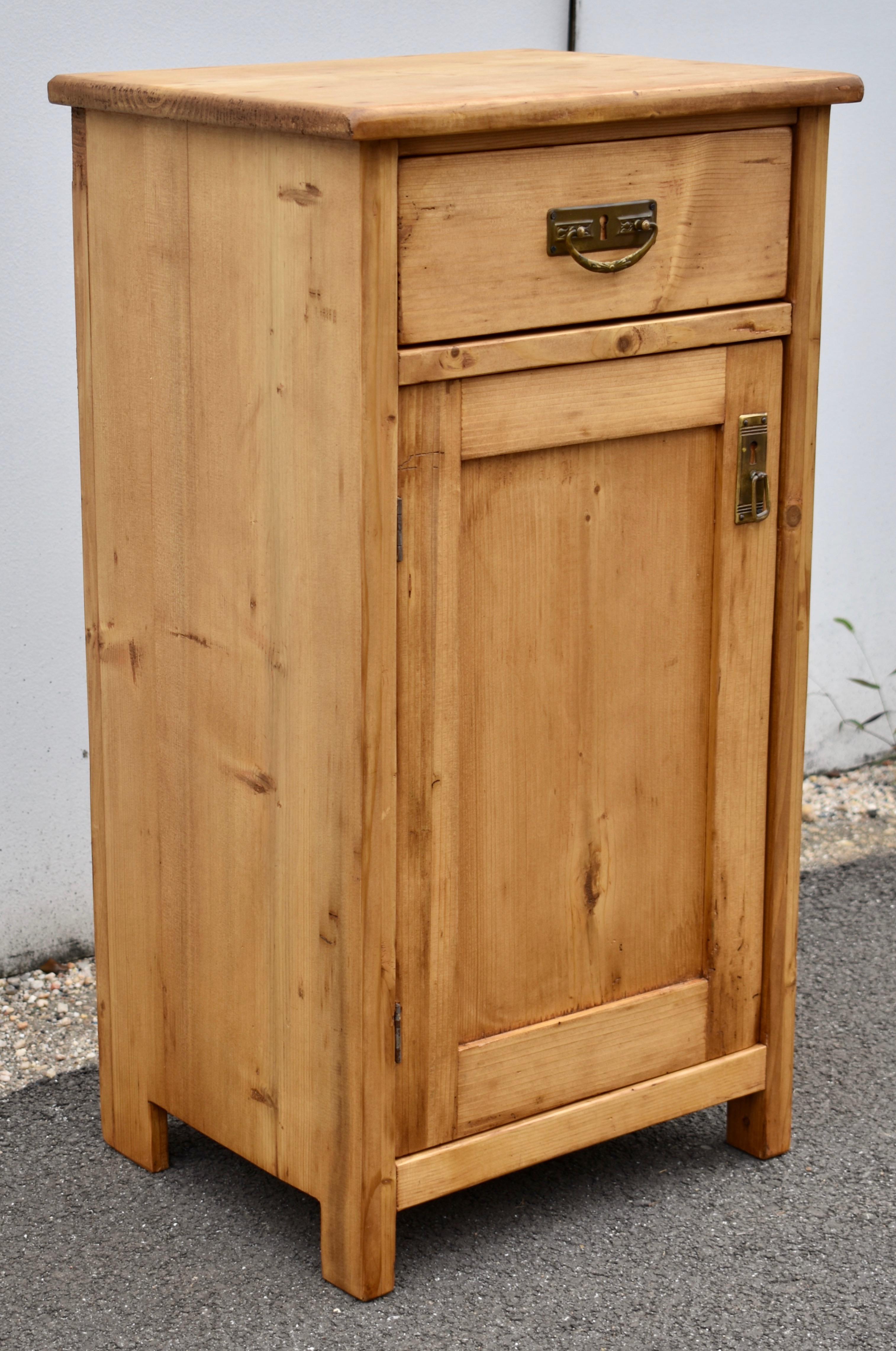 Country Pine Nightstand with One Door and One Drawer For Sale