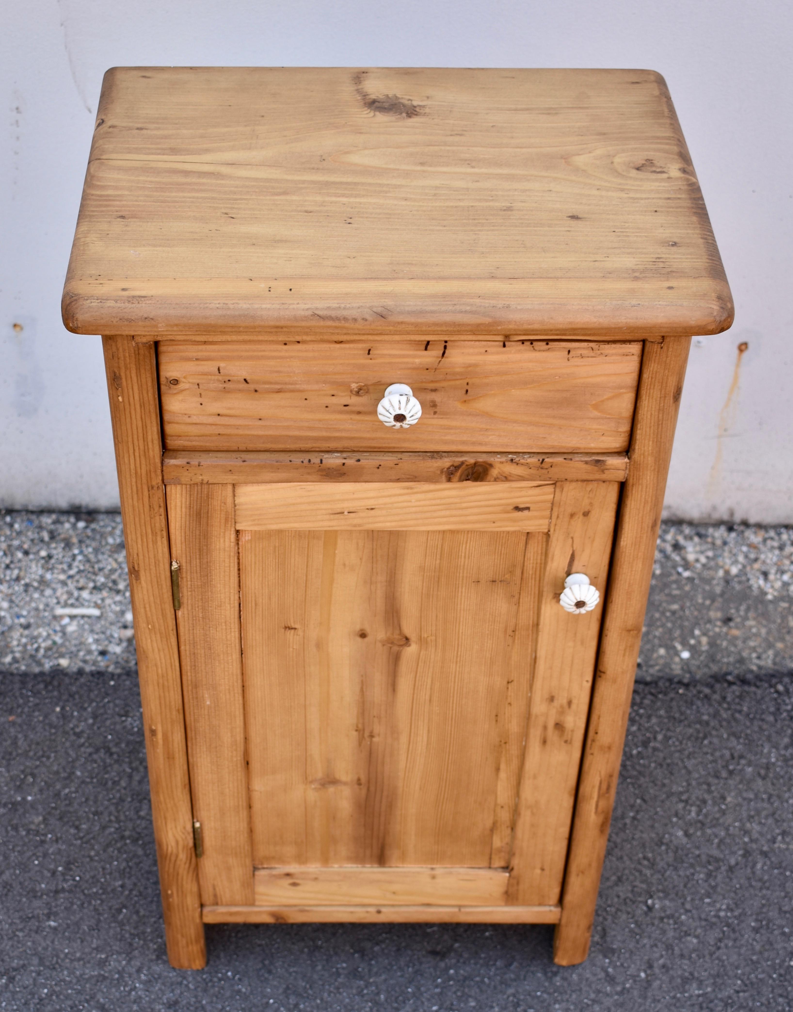 Polished Pine Nightstand with One Door and One Drawer
