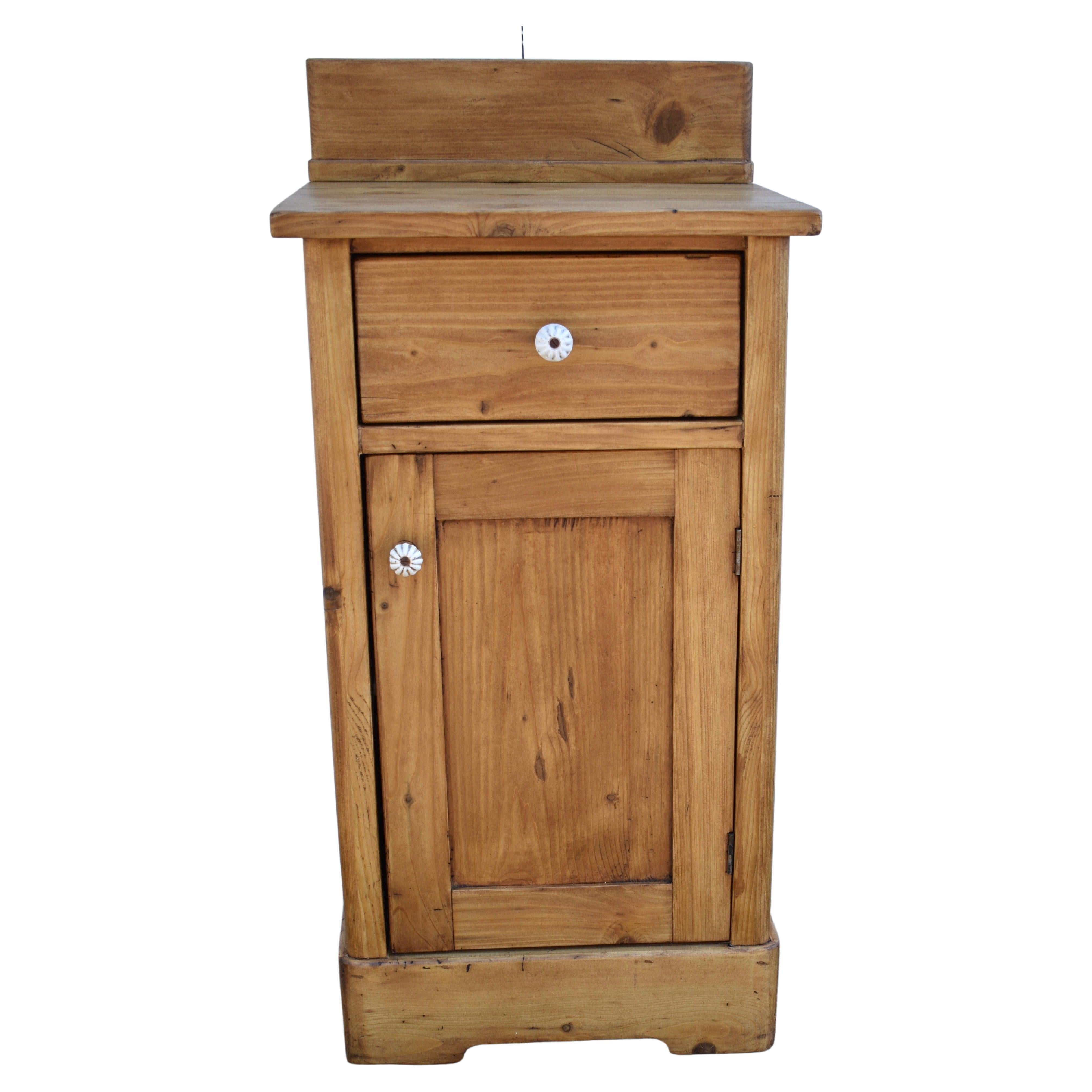Pair of Small Pine Nightstands at 1stDibs