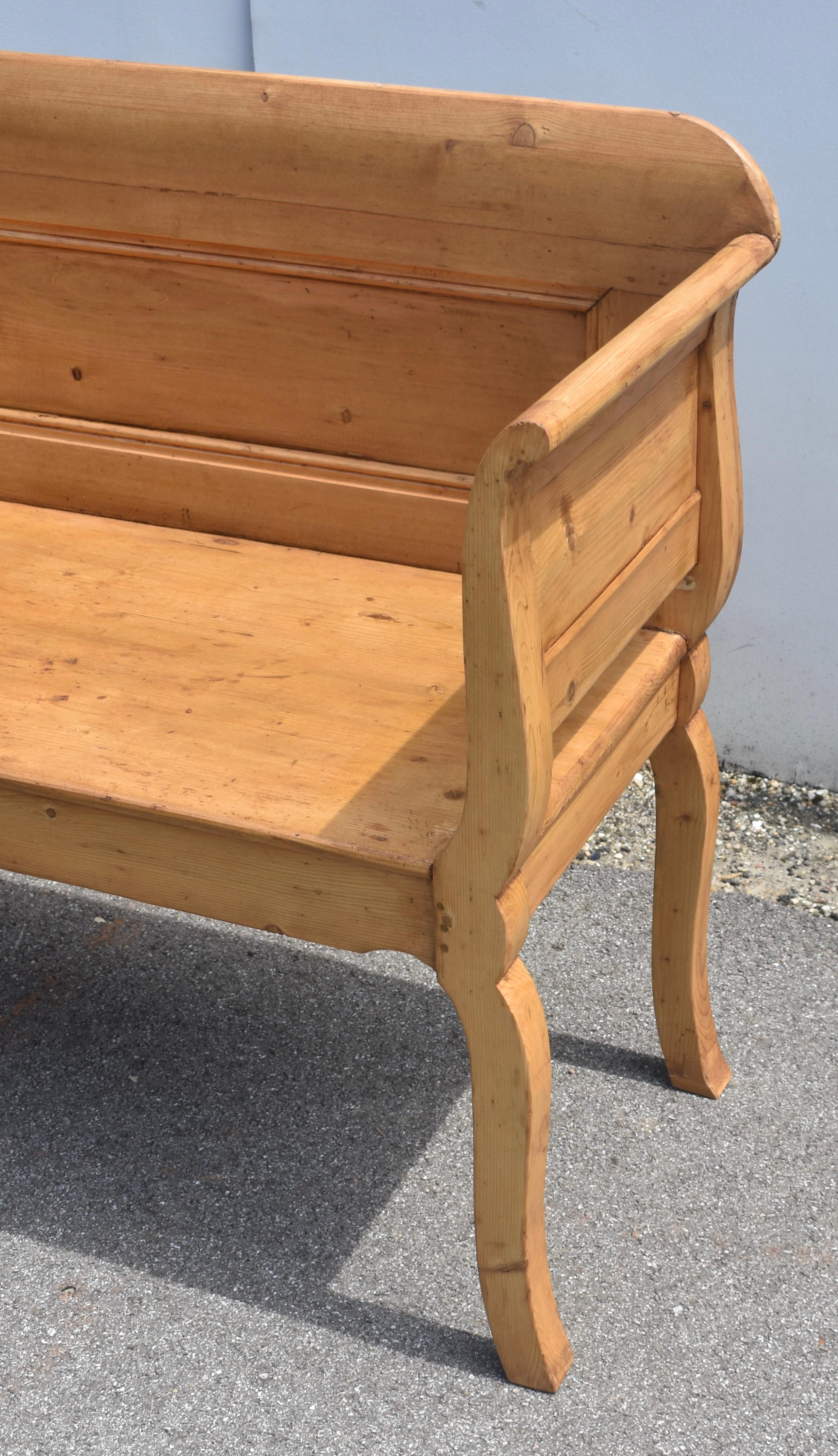 Banco o banqueta de madera de pino siglo XX en venta