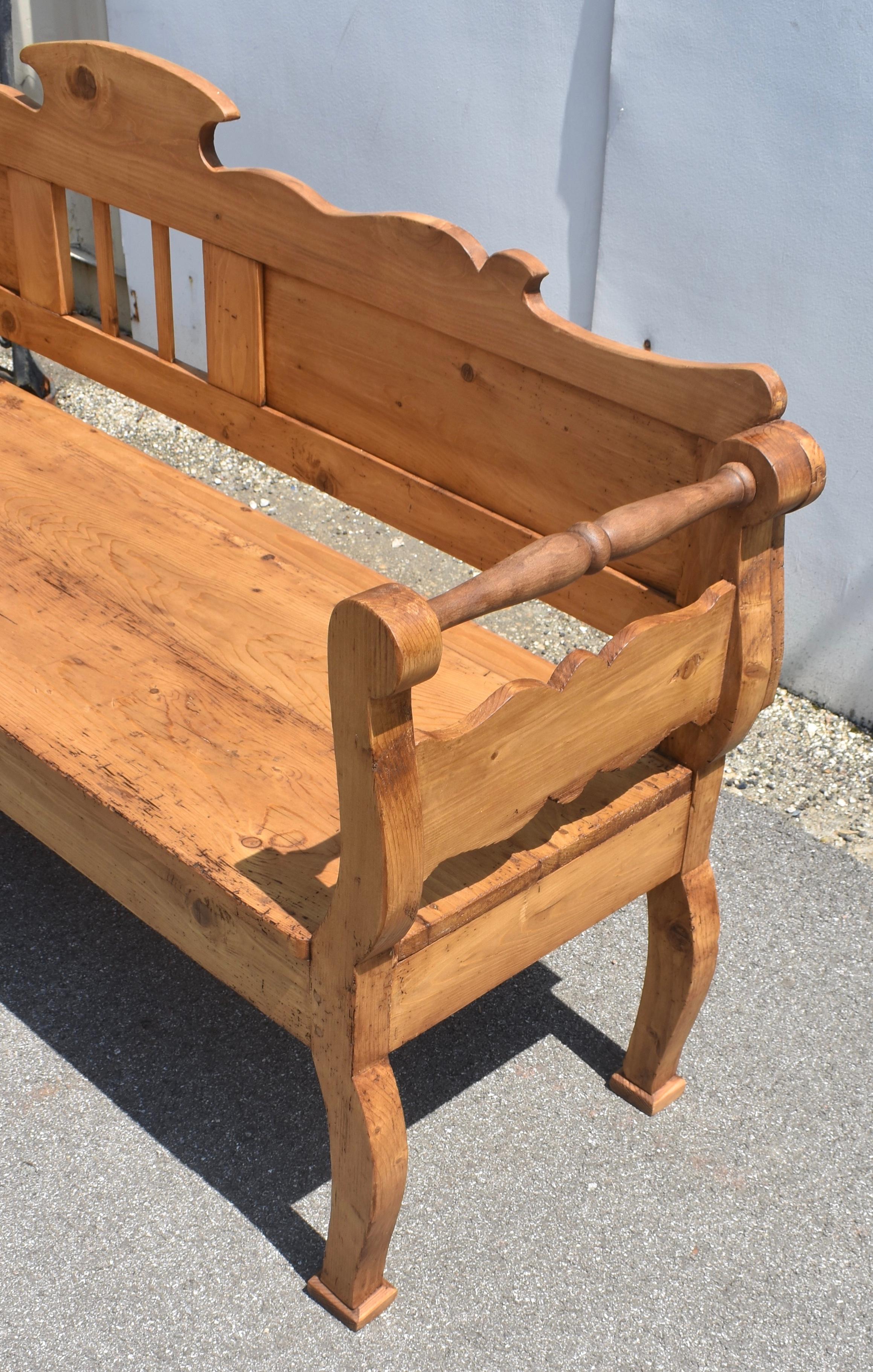 Banco o Asiento con Paneles de Pino en venta 1