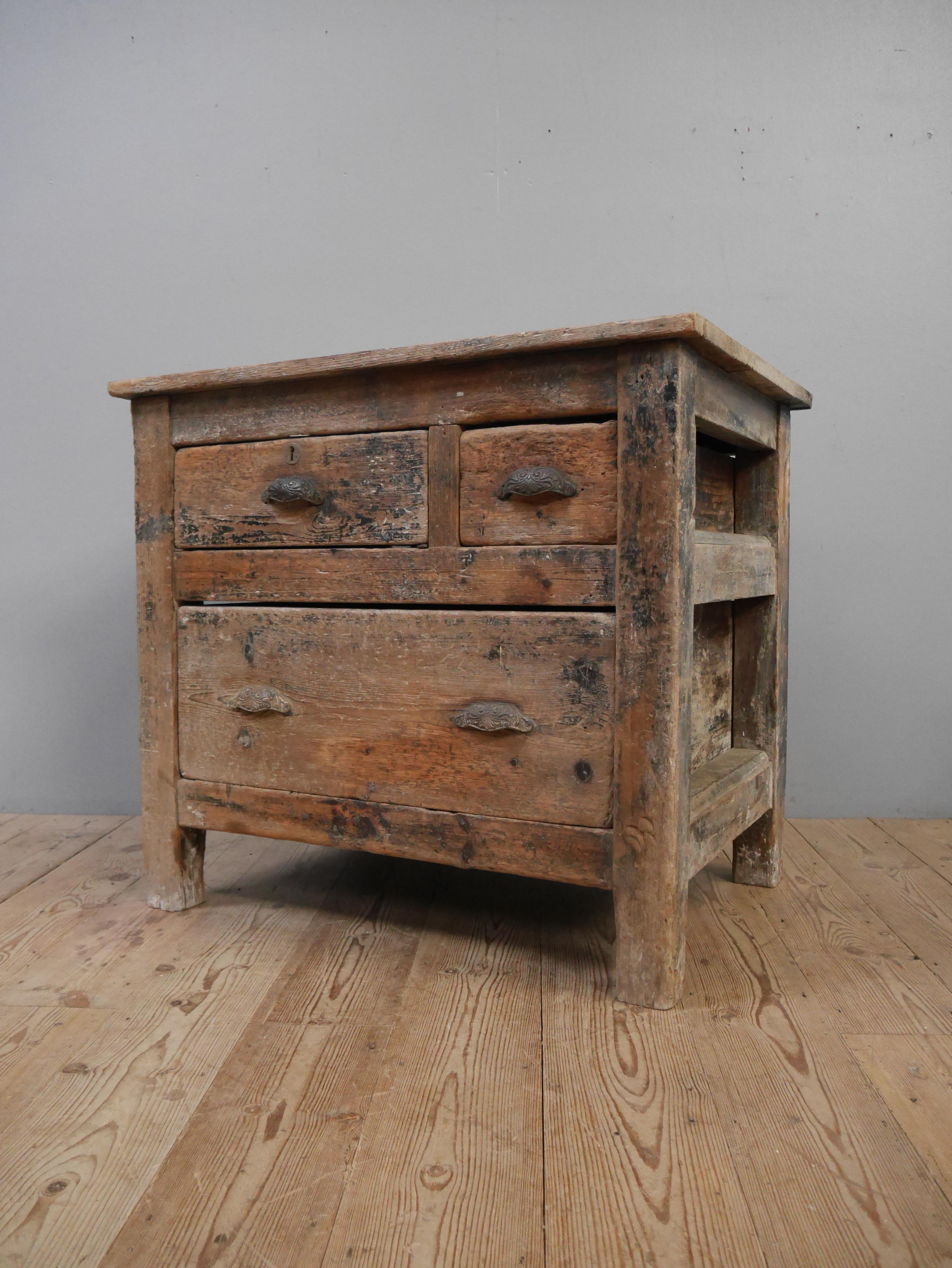 Industrial Pine Potter's Table, c1880 For Sale