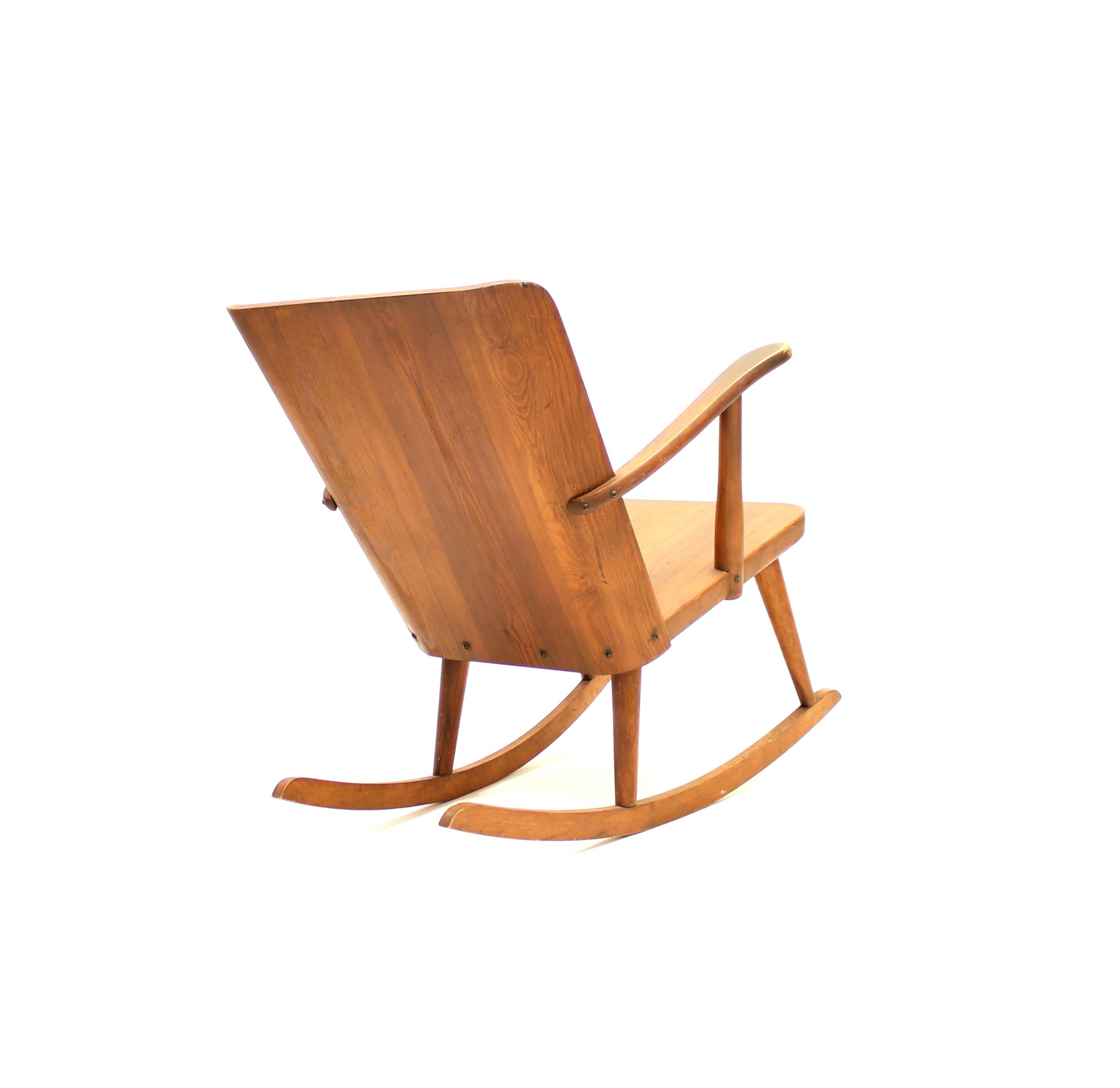Pine Rocking Chair by Göran Malmvall in the Svensk Fur Range for Karl Andersson For Sale 3