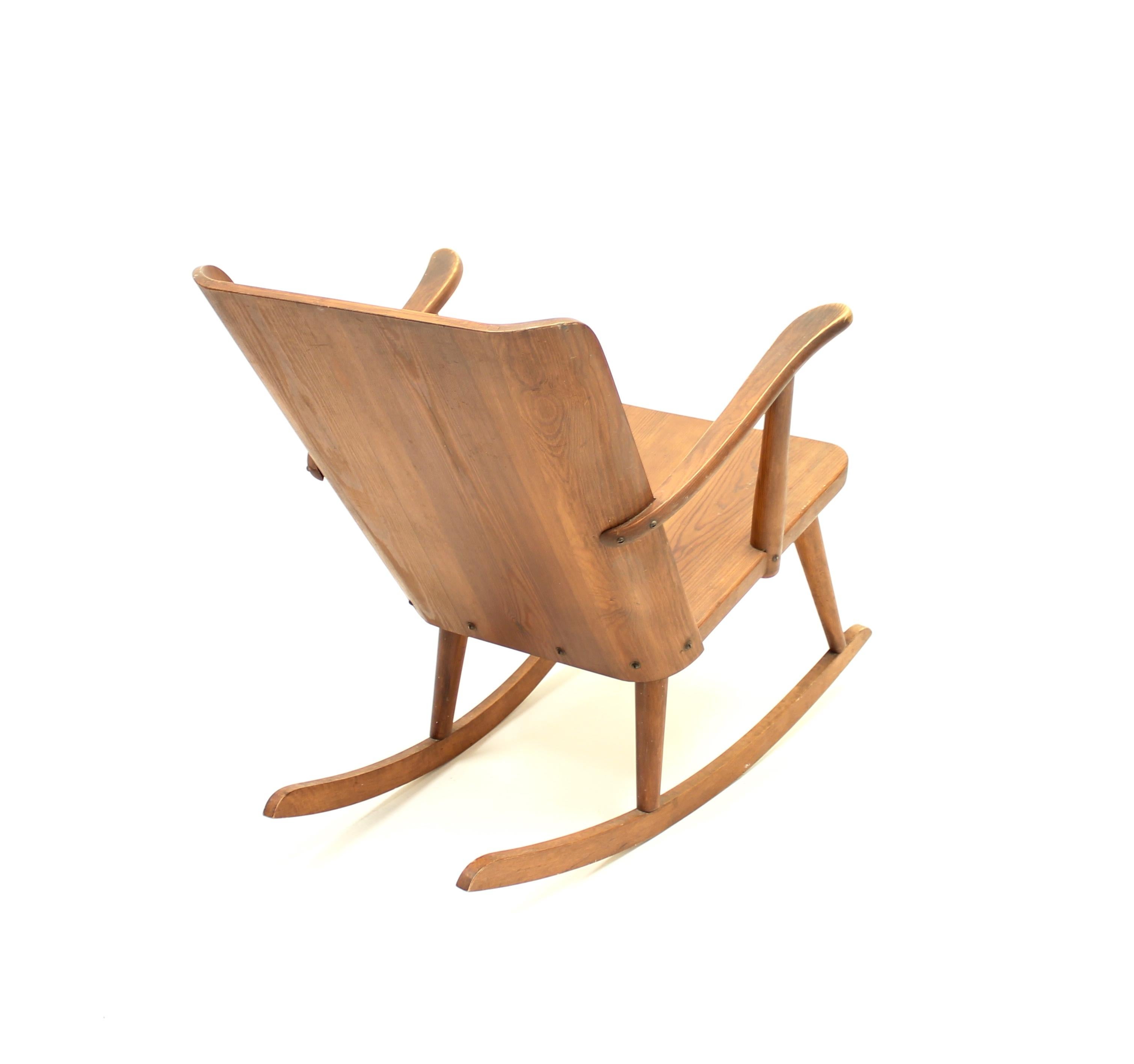 Pine Rocking Chair by Göran Malmvall in the Svensk Fur Range for Karl Andersson For Sale 4