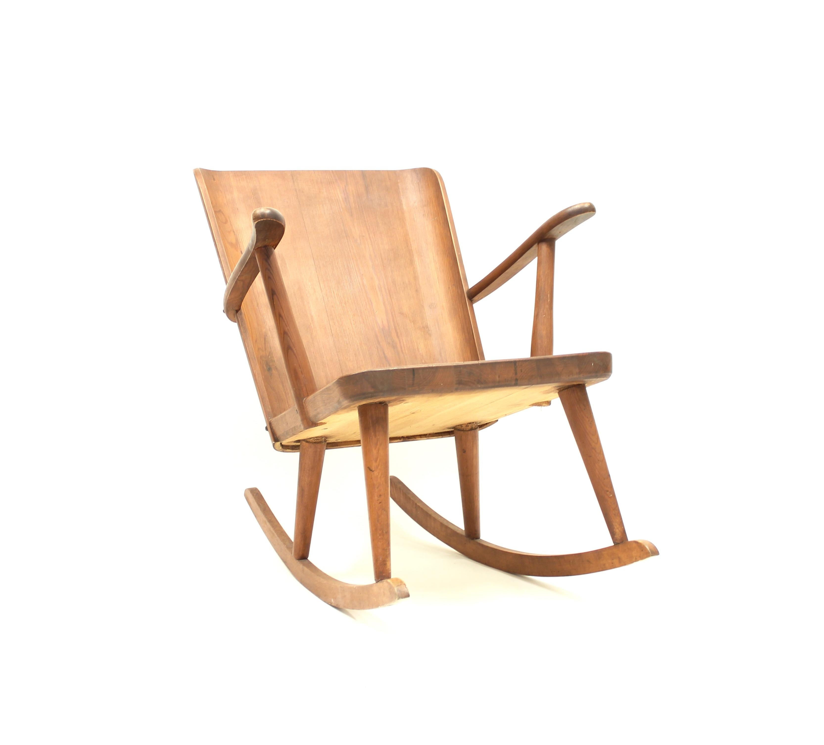 Pine Rocking Chair by Göran Malmvall in the Svensk Fur Range for Karl Andersson For Sale 2