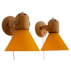 Applique in pino, lampade da parete scandinave classiche e moderne svedesi.