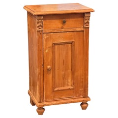 Meuble d'appoint en pin