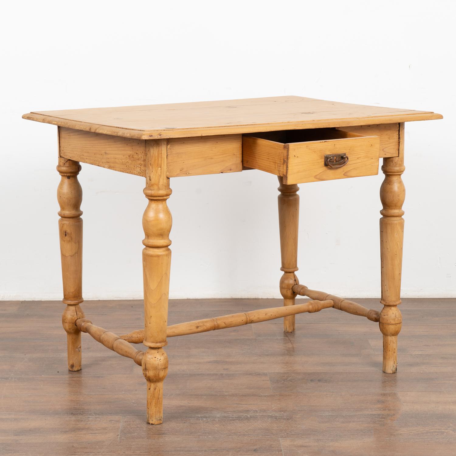 Country Pine Side Table With Turned Legs and Drawer, Denmark circa 1880-1900 For Sale