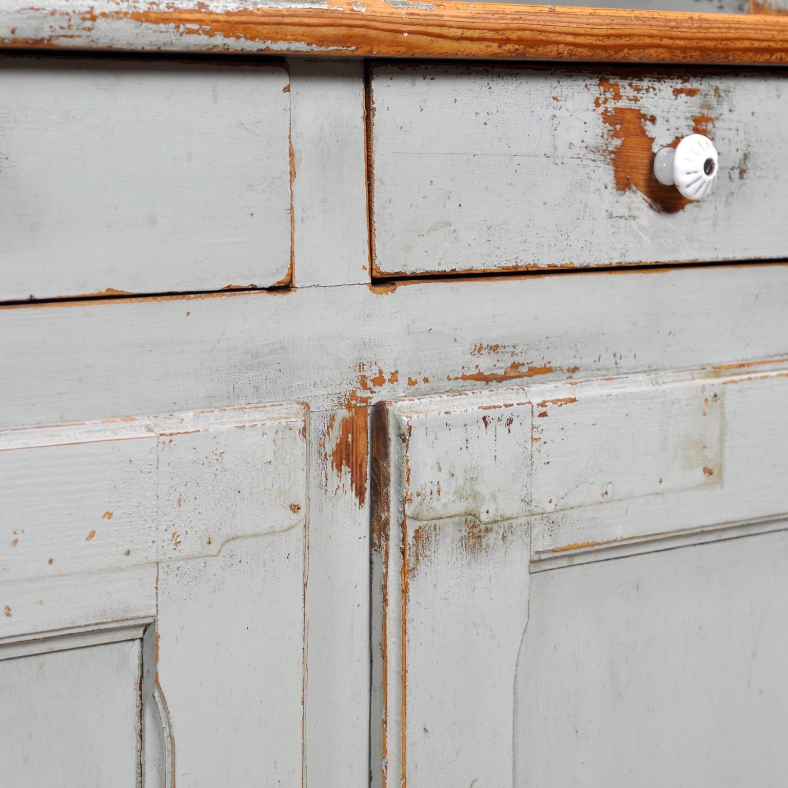 Credenza in pino, 1900 in vendita 9