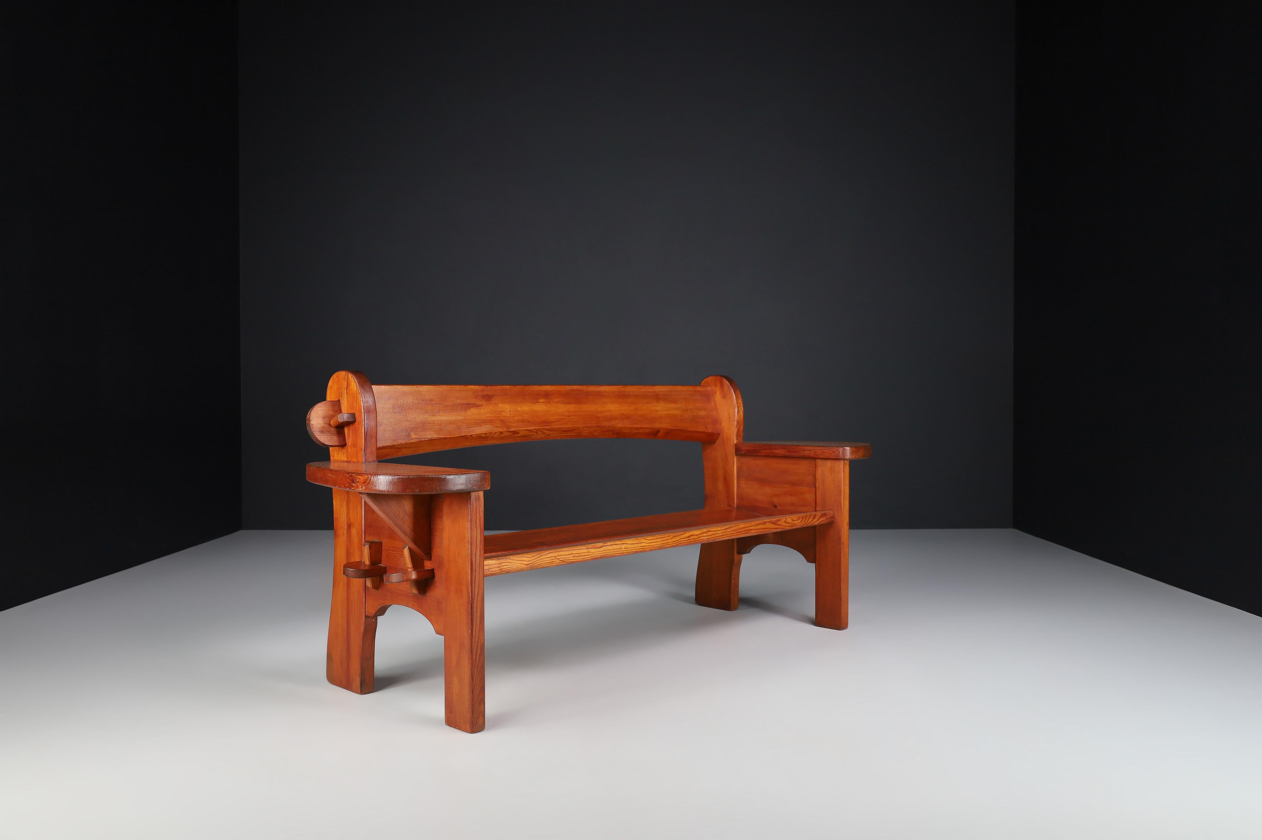 Pine Sofa Bench by David Rosén Model Berga, Nordiska Kompaniet, Sweden 1940s In Good Condition For Sale In Almelo, NL