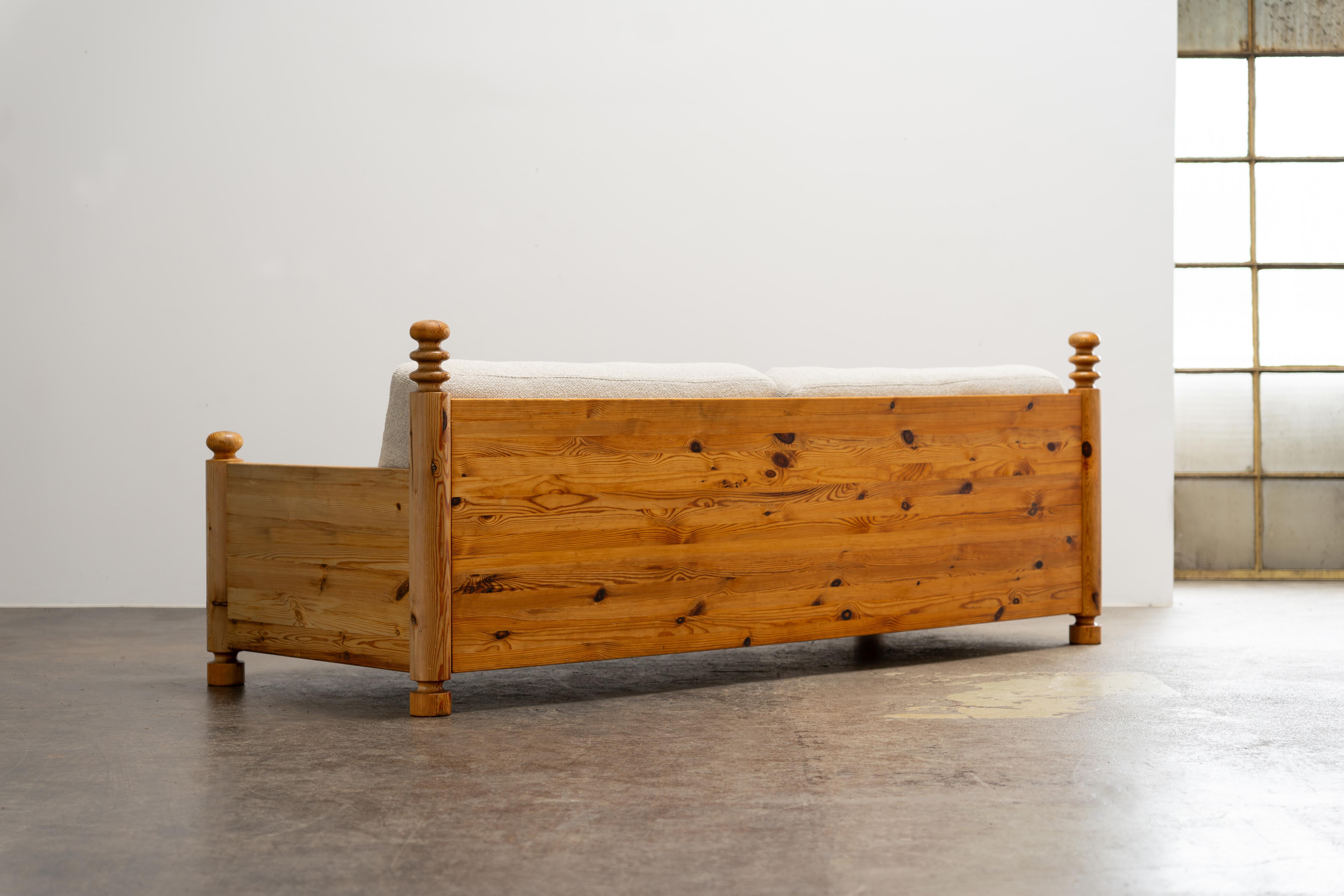 Sofá de pino de Uno & Östen Kristiansson para Luxus Suecia Años 70 en venta 2