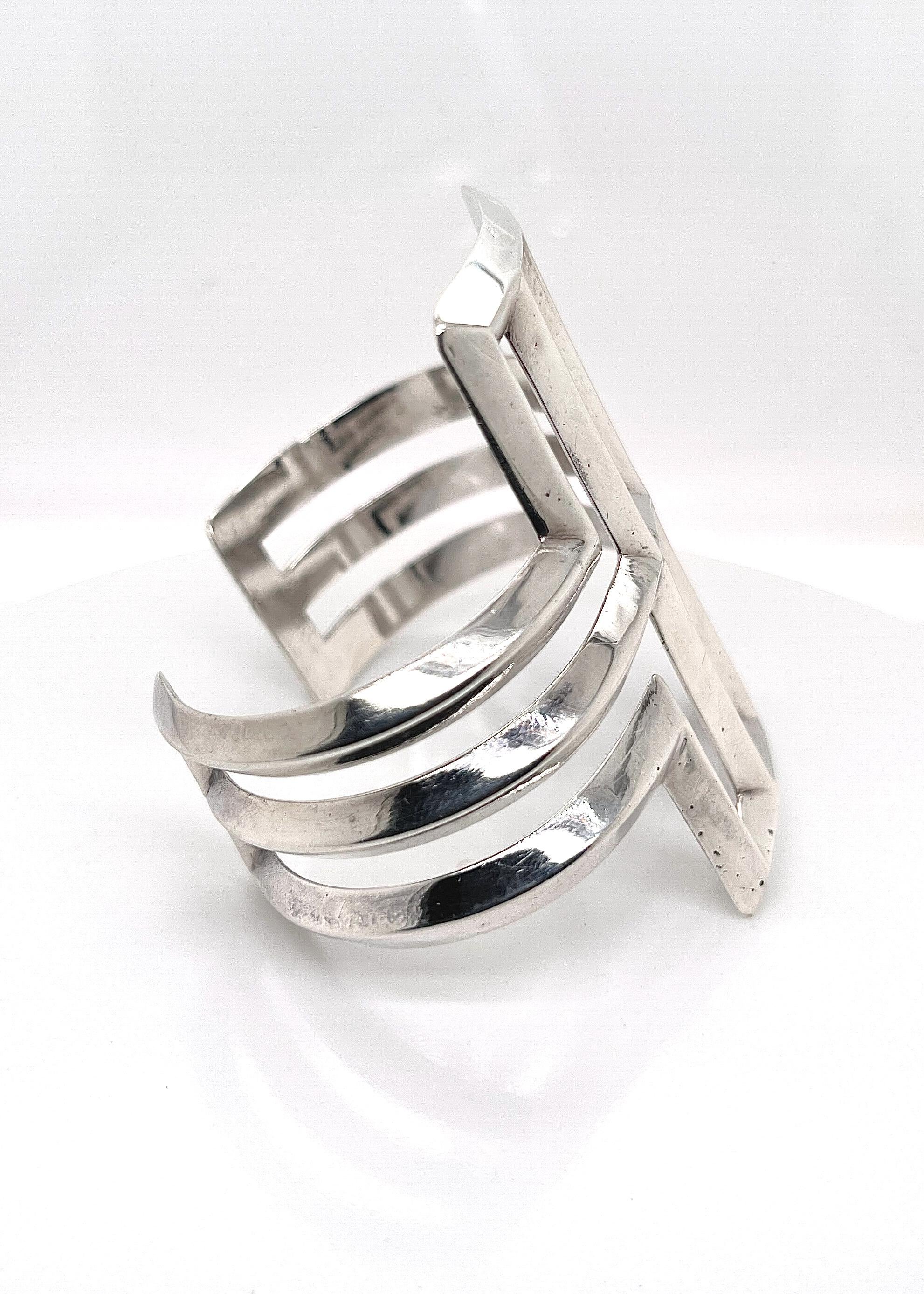 Native American Pine Springs Cast Sterling Silver Navajo Bracelet from Woodward's Indian Shop For Sale