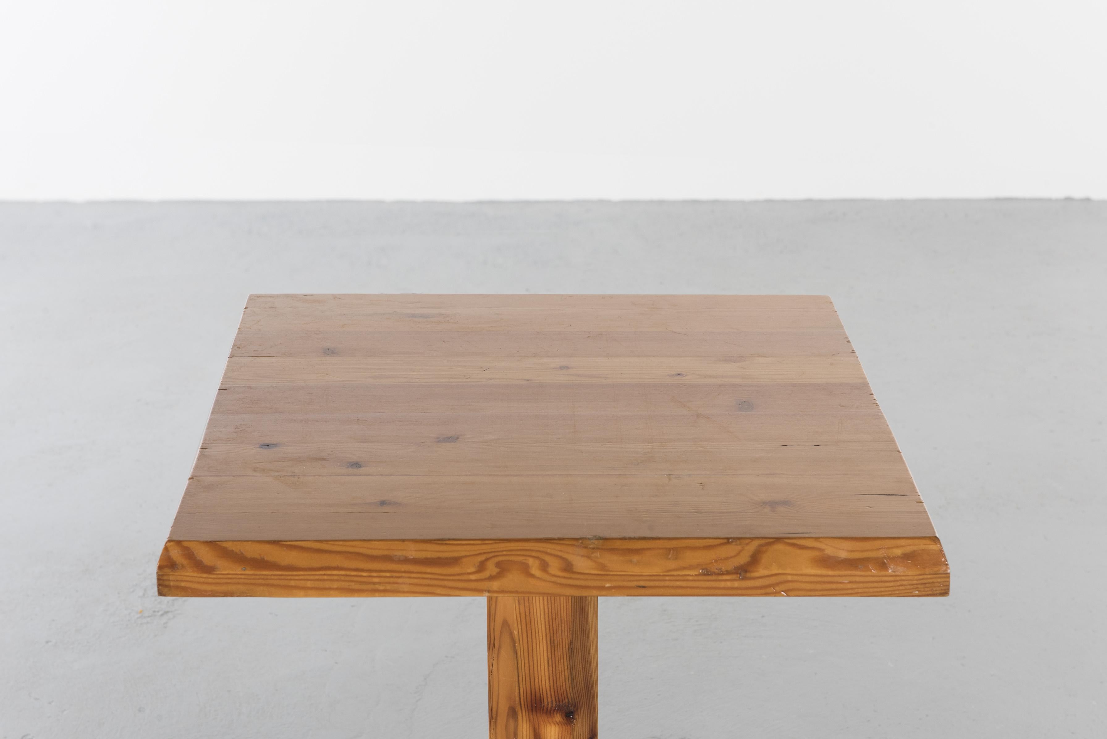 Pine Square Snack Tables, 1960 In Good Condition For Sale In Villeurbanne, Rhone Alpes
