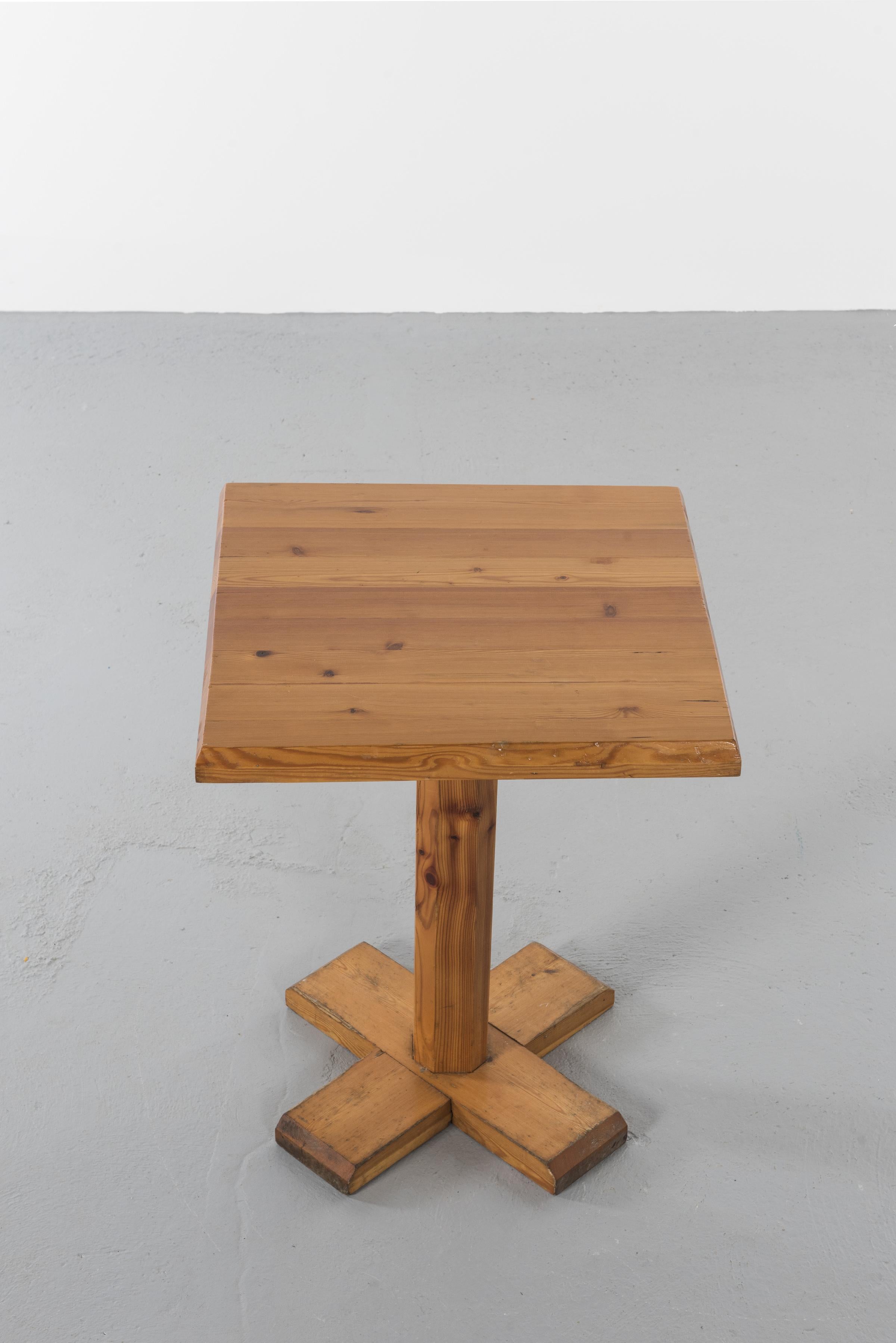 Pine Square Snack Tables, 1960 For Sale 3