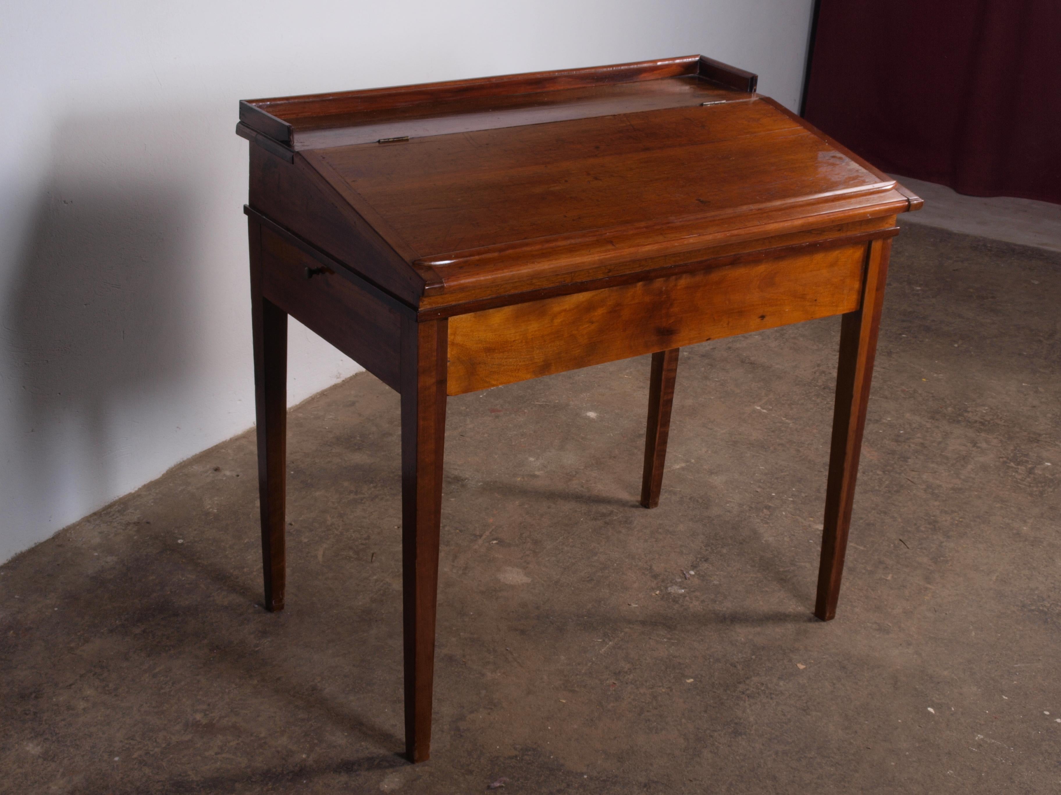 Pine Standing Desk with Slant Top, Denmark, 1890s For Sale 1