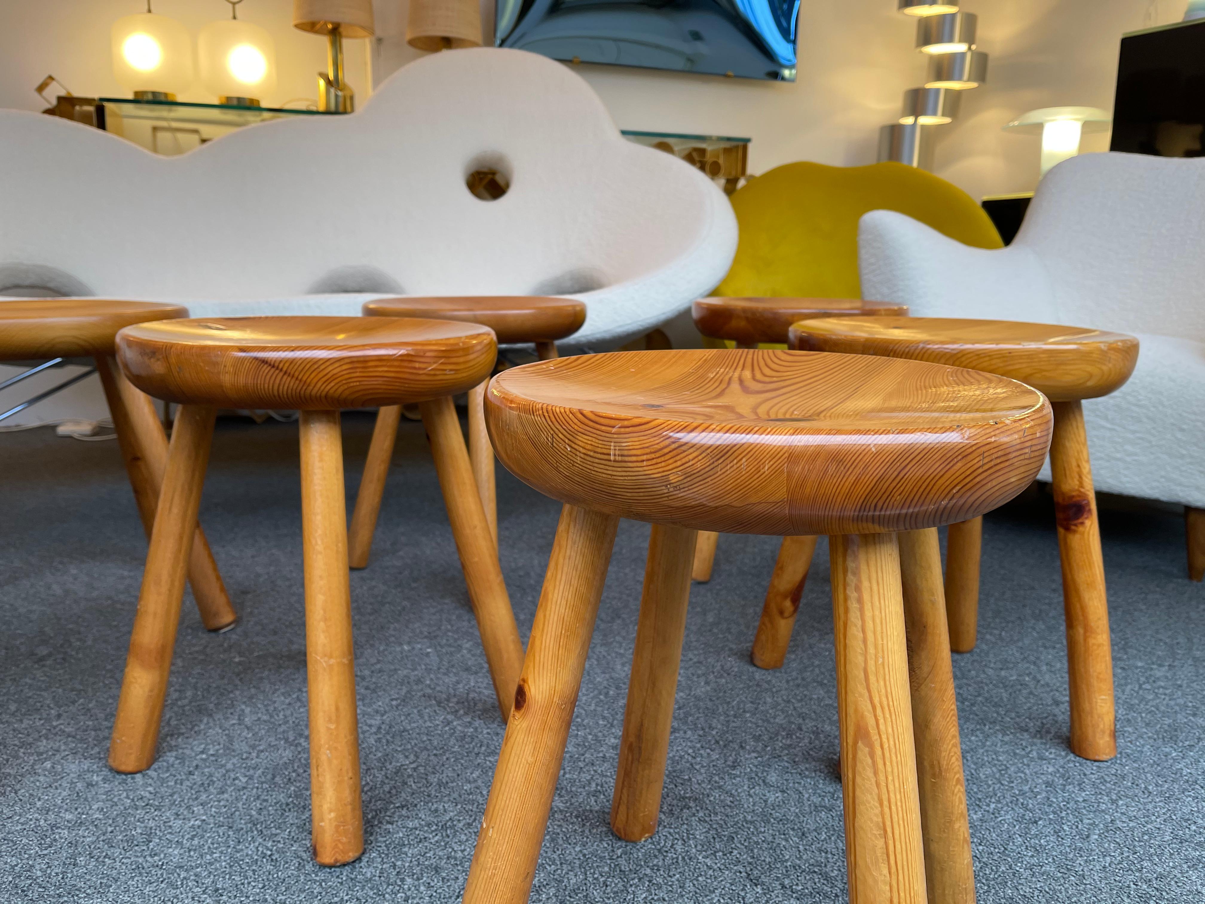 Mid-Century Modern Pine Stool Attributed to Charlotte Perriand, France, 1960s For Sale