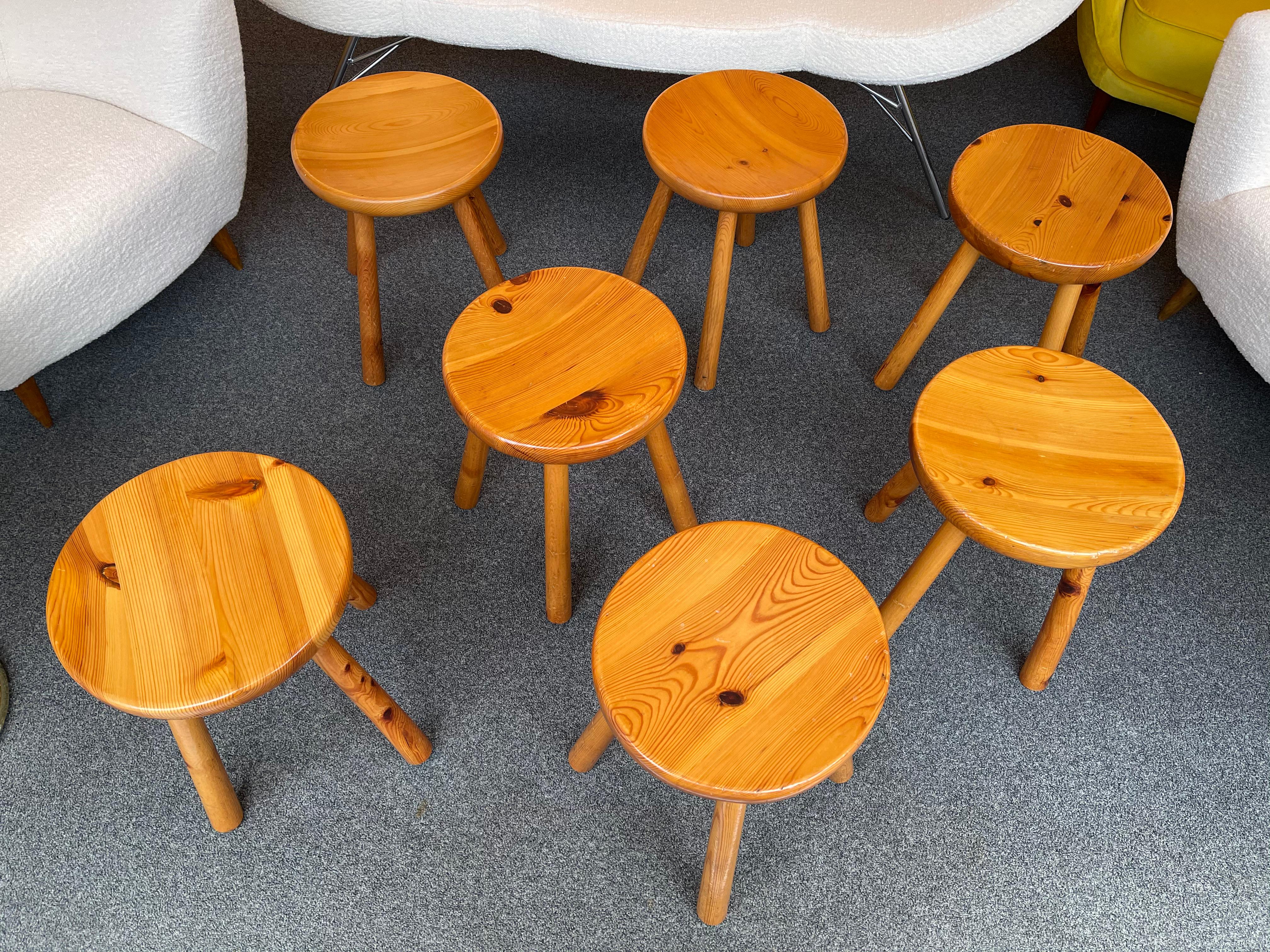 Pine Stool Attributed to Charlotte Perriand, France, 1960s For Sale 1