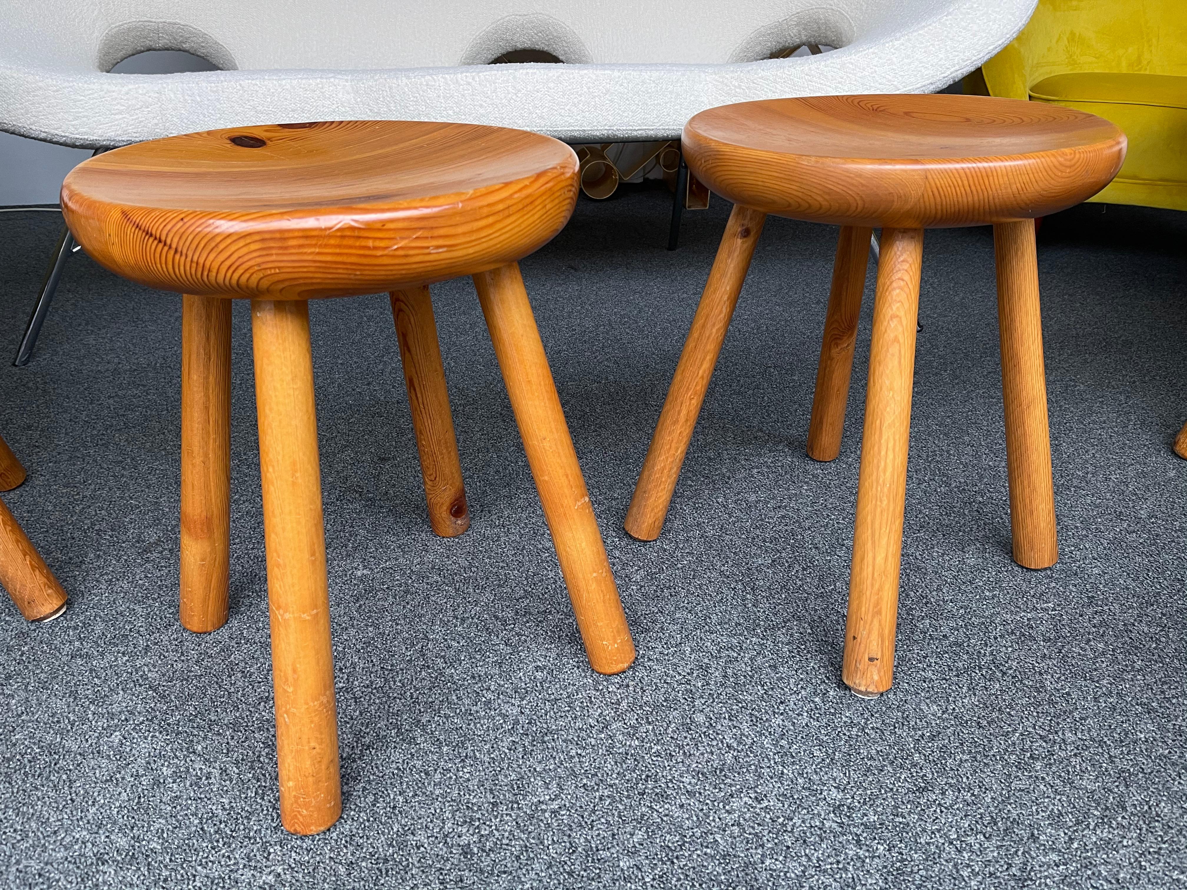 Pine Stool Attributed to Charlotte Perriand, France, 1960s For Sale 2