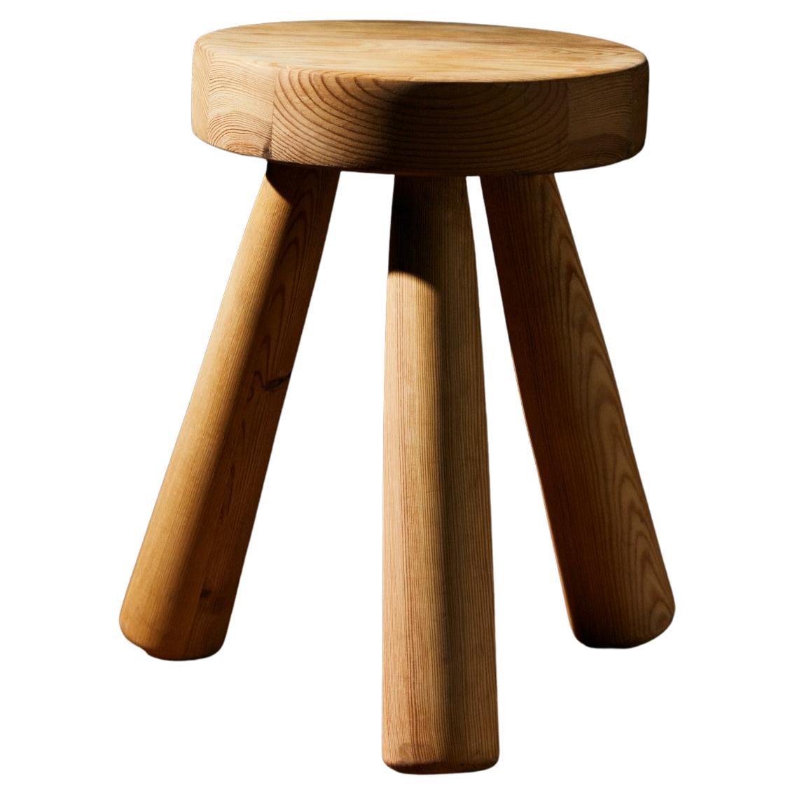 Tabouret en pin d'Ingvar Hildingsson