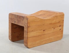 Kiefernholzhocker von K. J. Pettersson & Sner