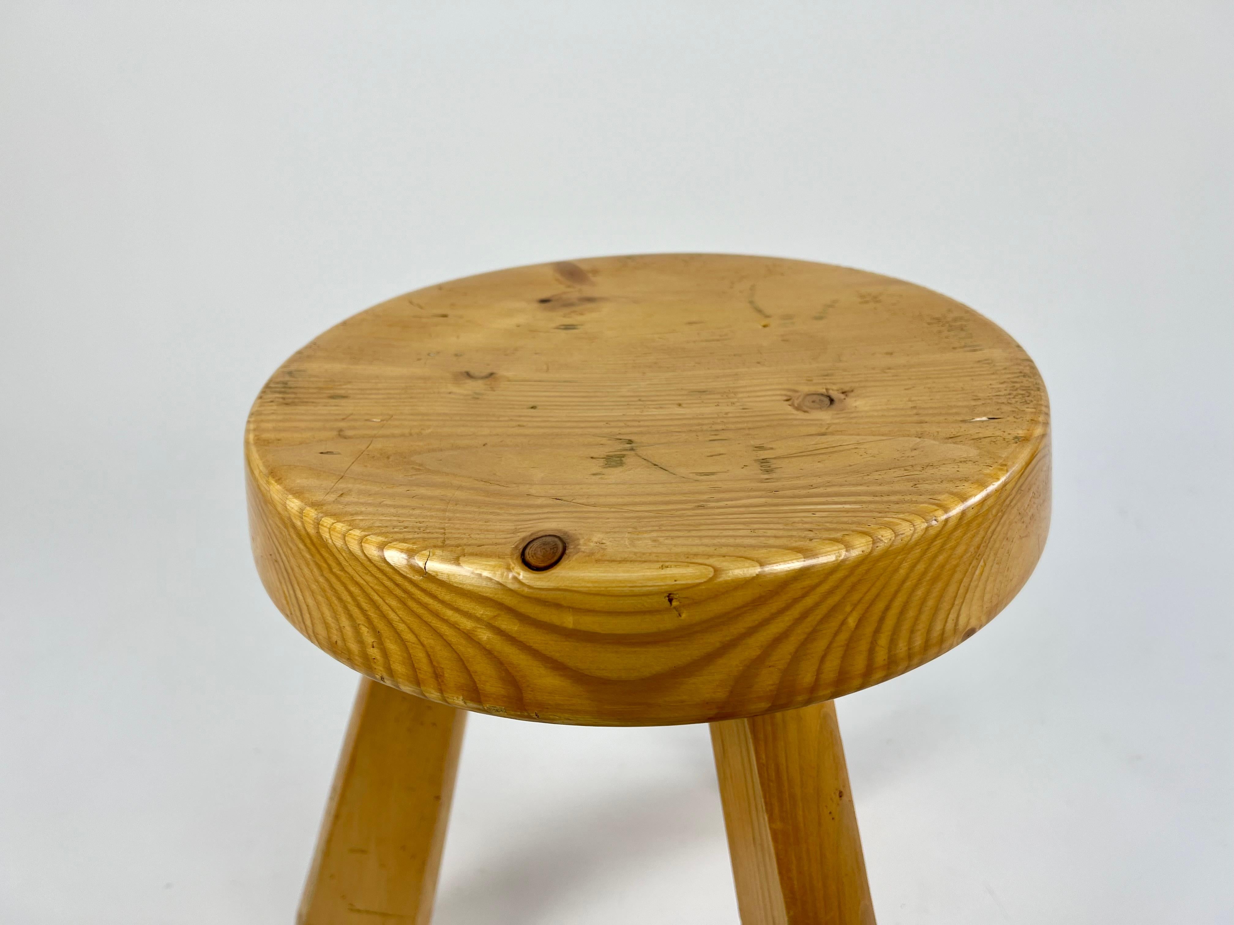 Pine stool from Les Arcs, Charlotte Perriand, France 1960-70s For Sale 6