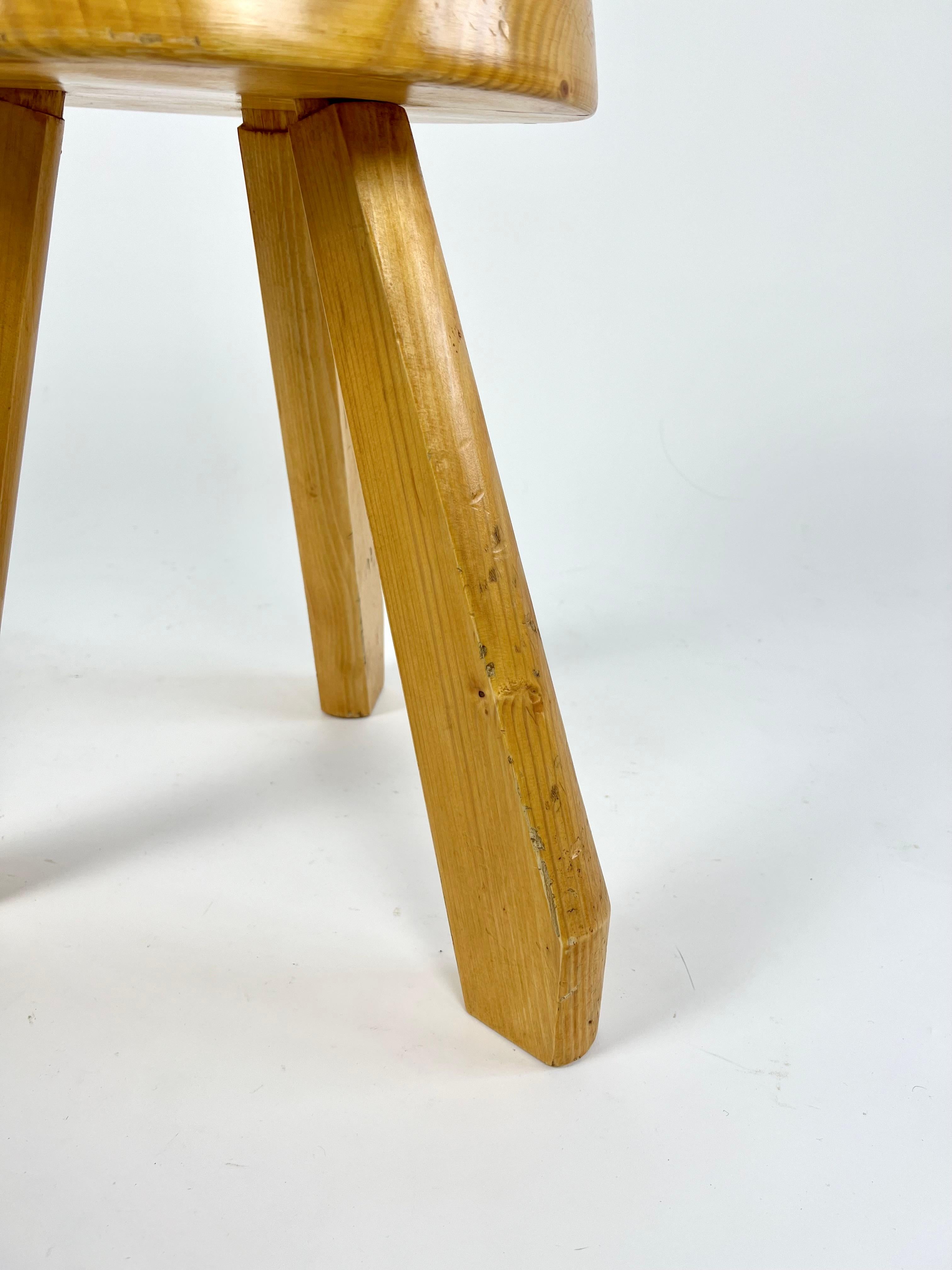 Pine stool from Les Arcs, Charlotte Perriand, France 1960-70s For Sale 7